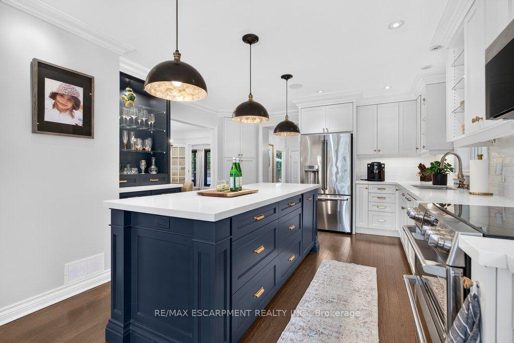 Photo 12 of 1417 Halifax Place, Burlington, Brant — HOMEH