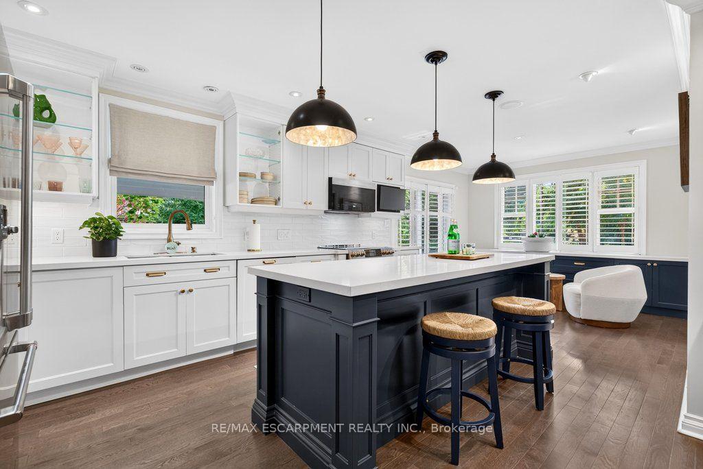 Photo 13 of 1417 Halifax Place, Burlington, Brant — HOMEH