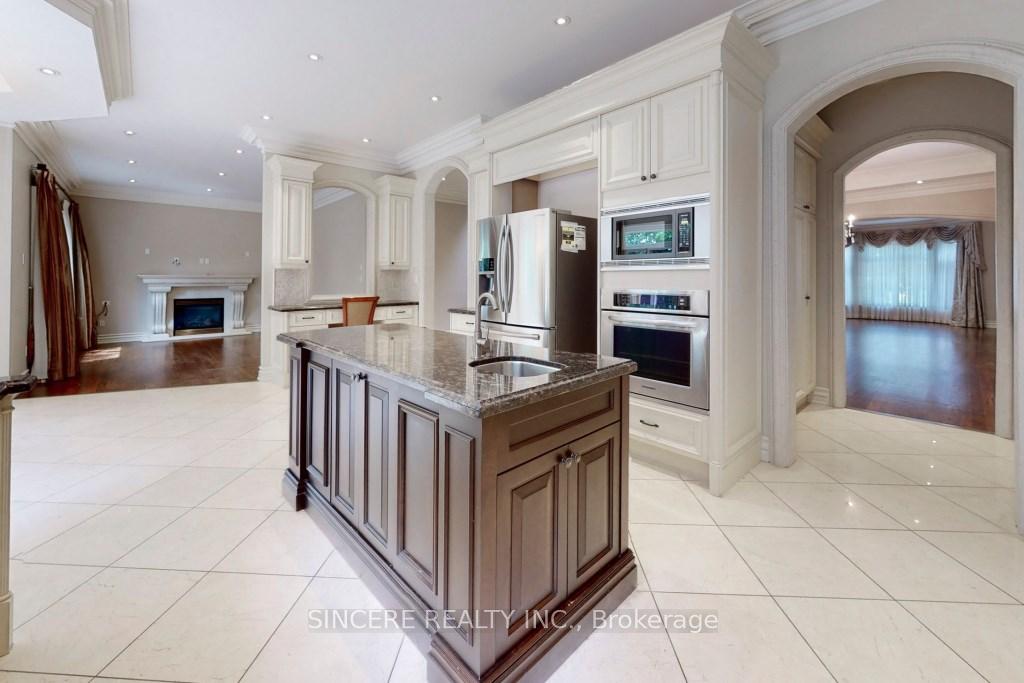 Photo 13 of 195 Byng Avenue, North York, Willowdale East — HOMEH
