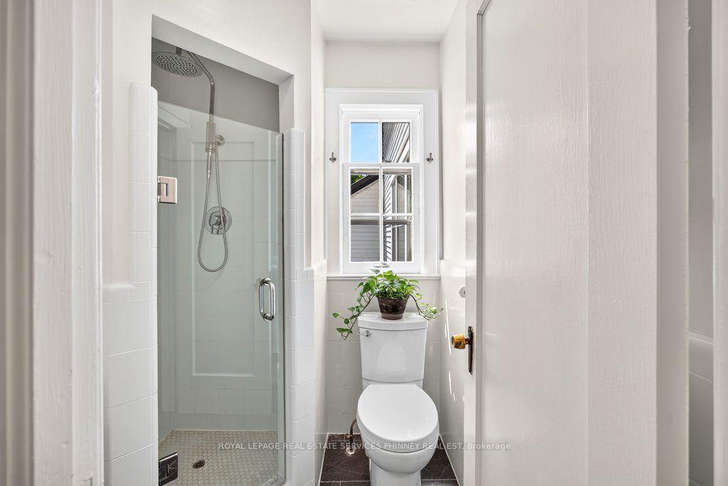 Photo 13 of 3947 Bloor Street W, Etobicoke, Islington-City Centre West — HOMEH