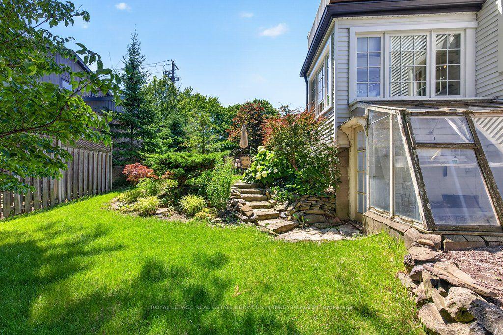 Photo 28 of 3947 Bloor Street W, Etobicoke, Islington-City Centre West — HOMEH