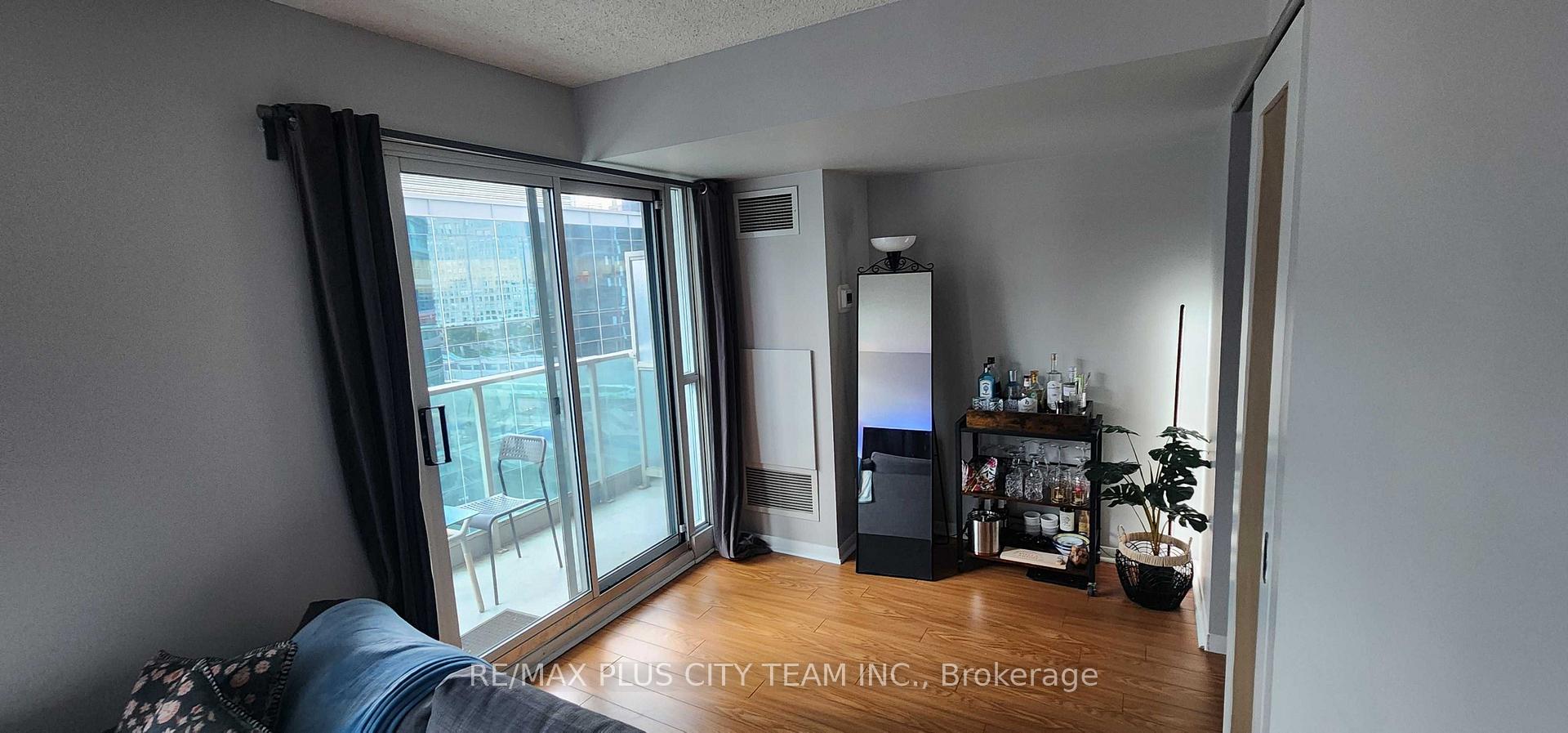 Photo 3 of Unit 1314, 18 Yonge Street, Toronto, Waterfront Communities — HOMEH