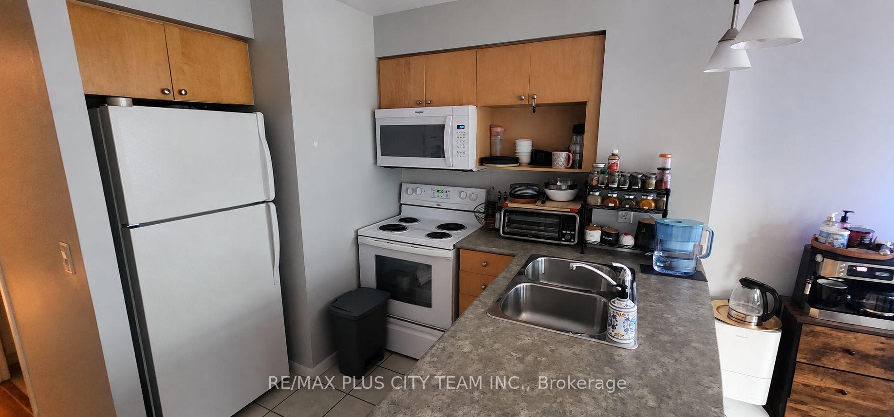 Photo 6 of Unit 1314, 18 Yonge Street, Toronto, Waterfront Communities — HOMEH