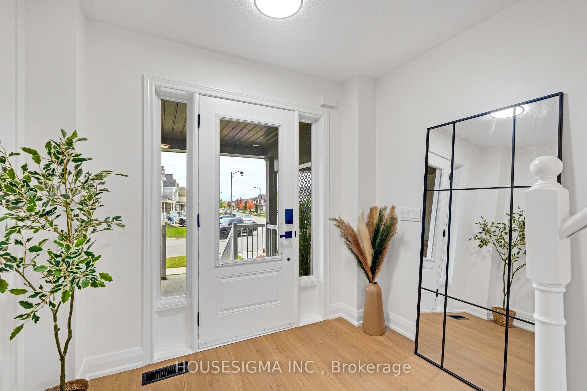 Photo 4 of 825 Cook Crescent, Shelburne — HOMEH