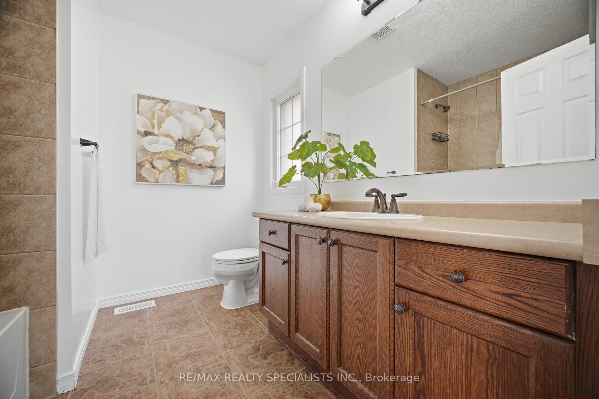 Photo 25 of 650 Reid Crescent, North Perth, Listowel — HOMEH
