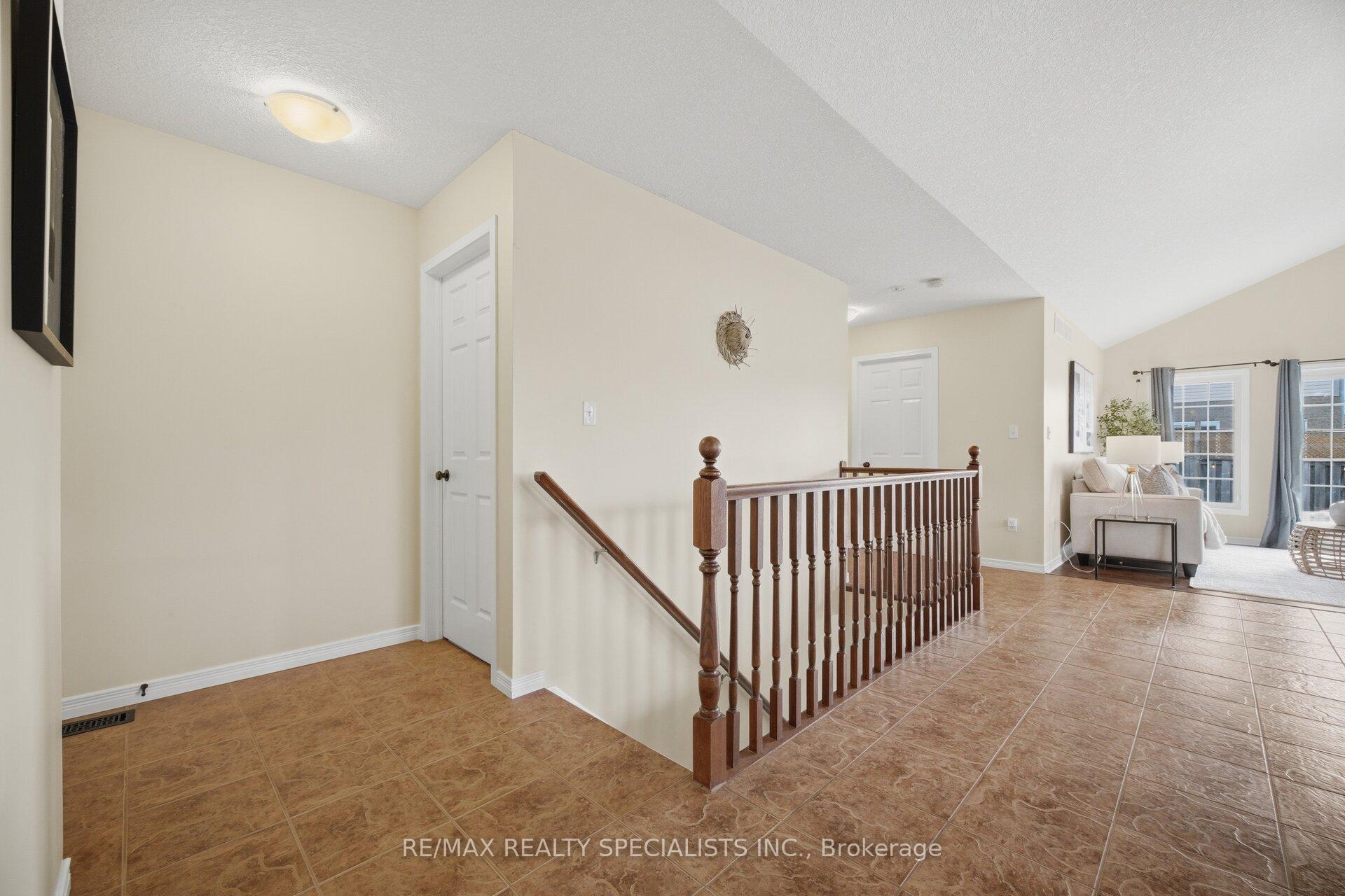 Photo 33 of 650 Reid Crescent, North Perth, Listowel — HOMEH
