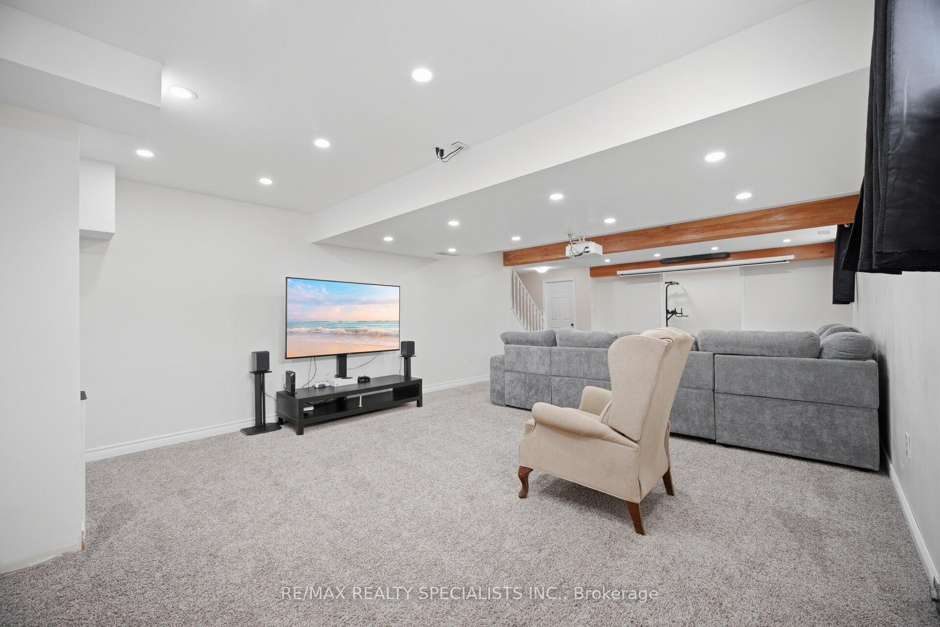 Photo 36 of 650 Reid Crescent, North Perth, Listowel — HOMEH