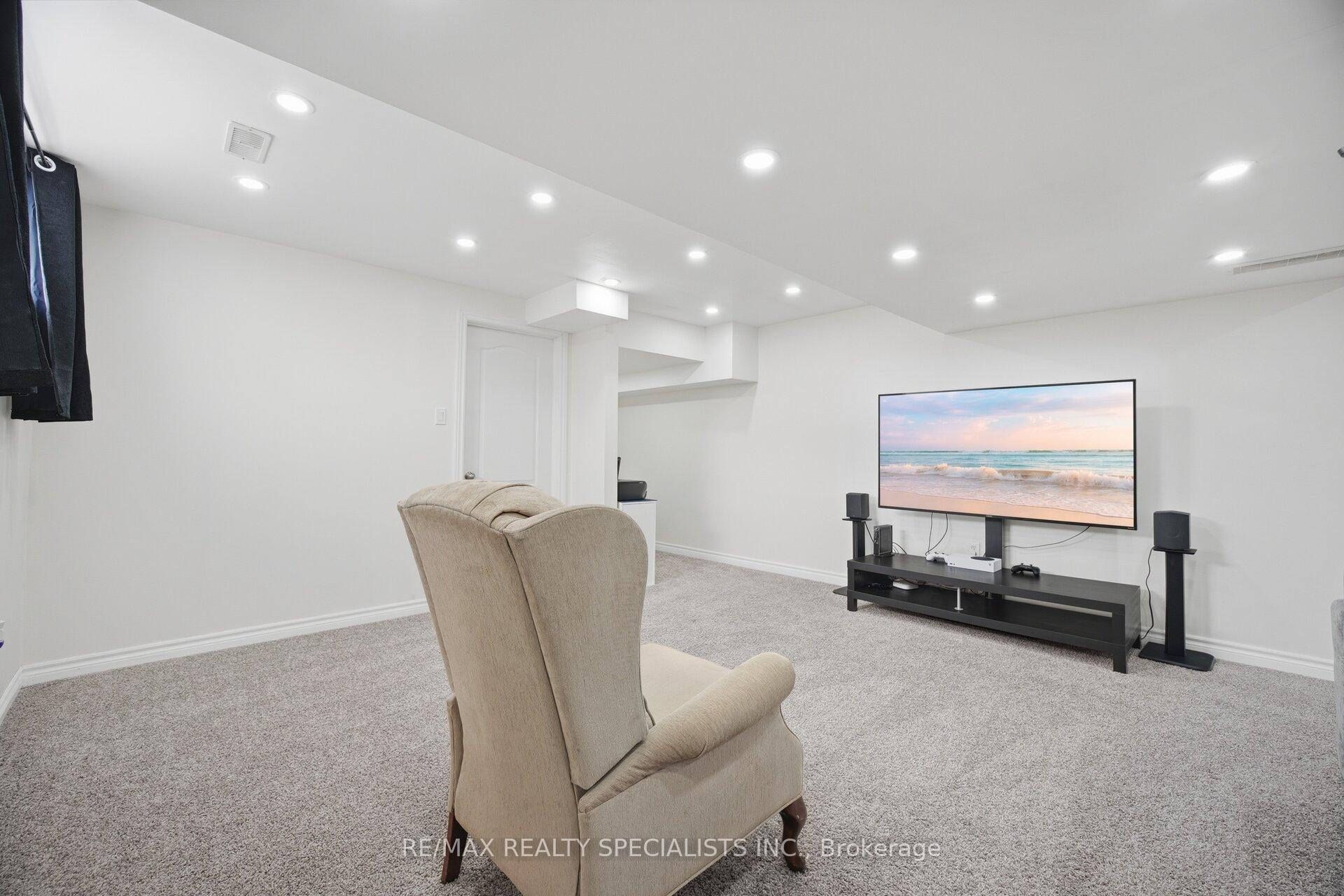 Photo 37 of 650 Reid Crescent, North Perth, Listowel — HOMEH
