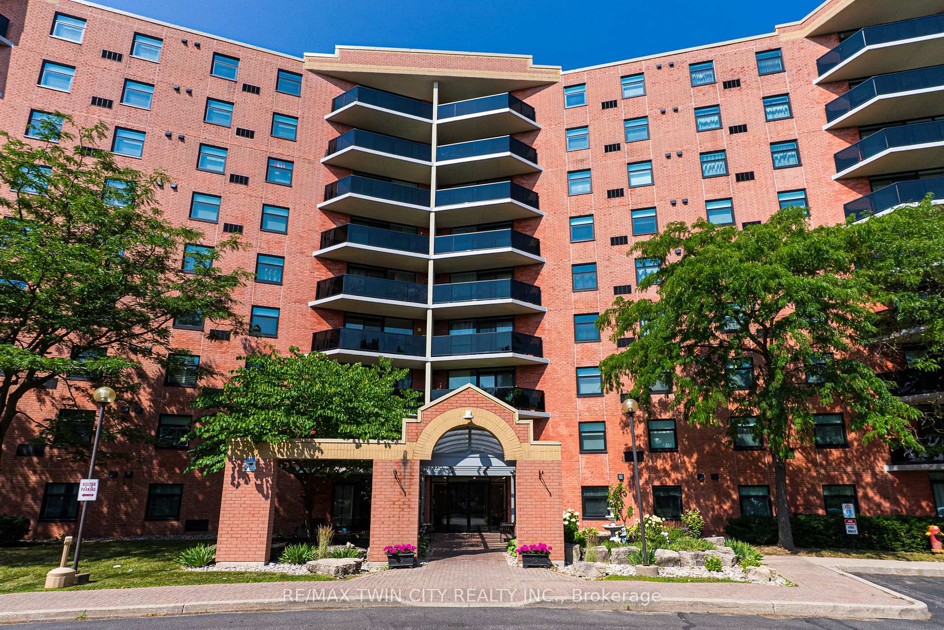 Photo of Unit 905, 9 Bonheur Court