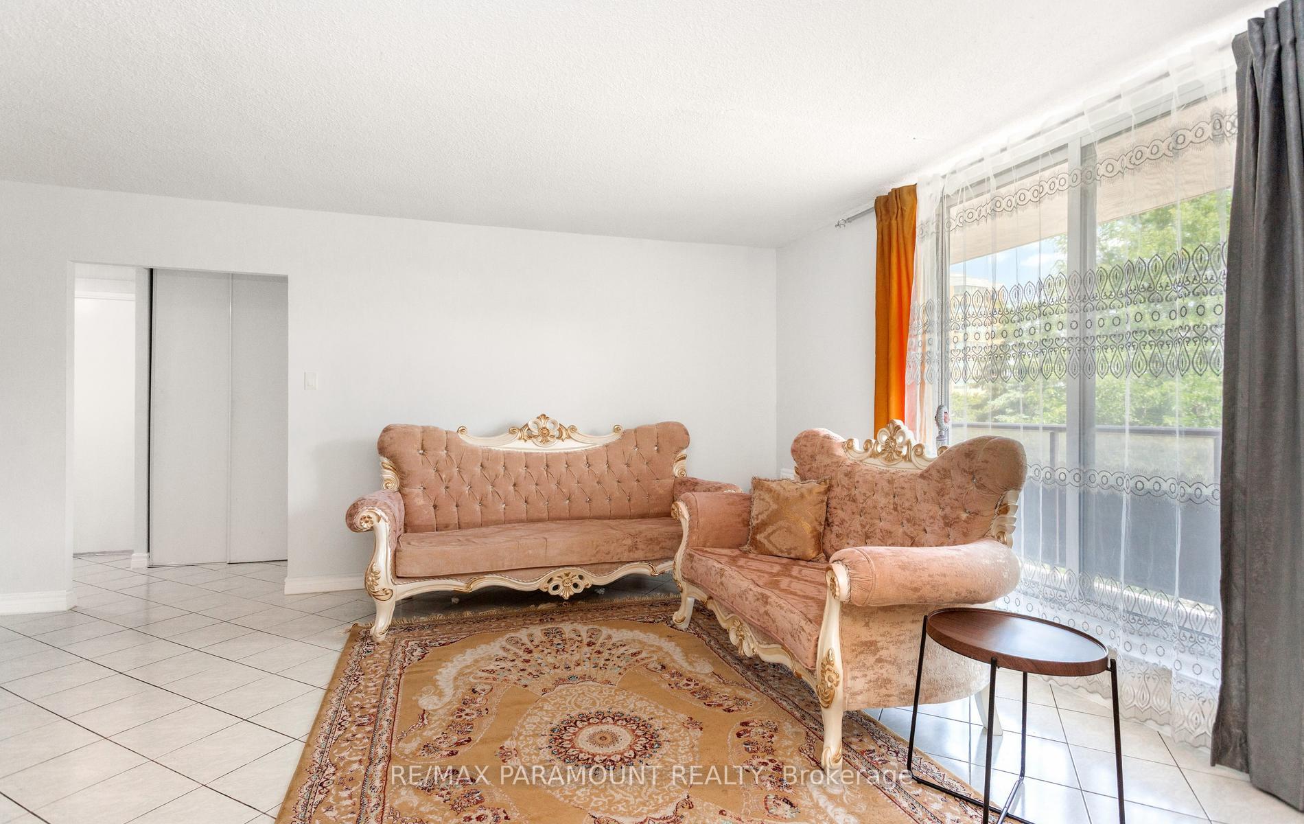 Photo 14 of Unit 303, 1881 Jane Street, North York, Rustic — HOMEH