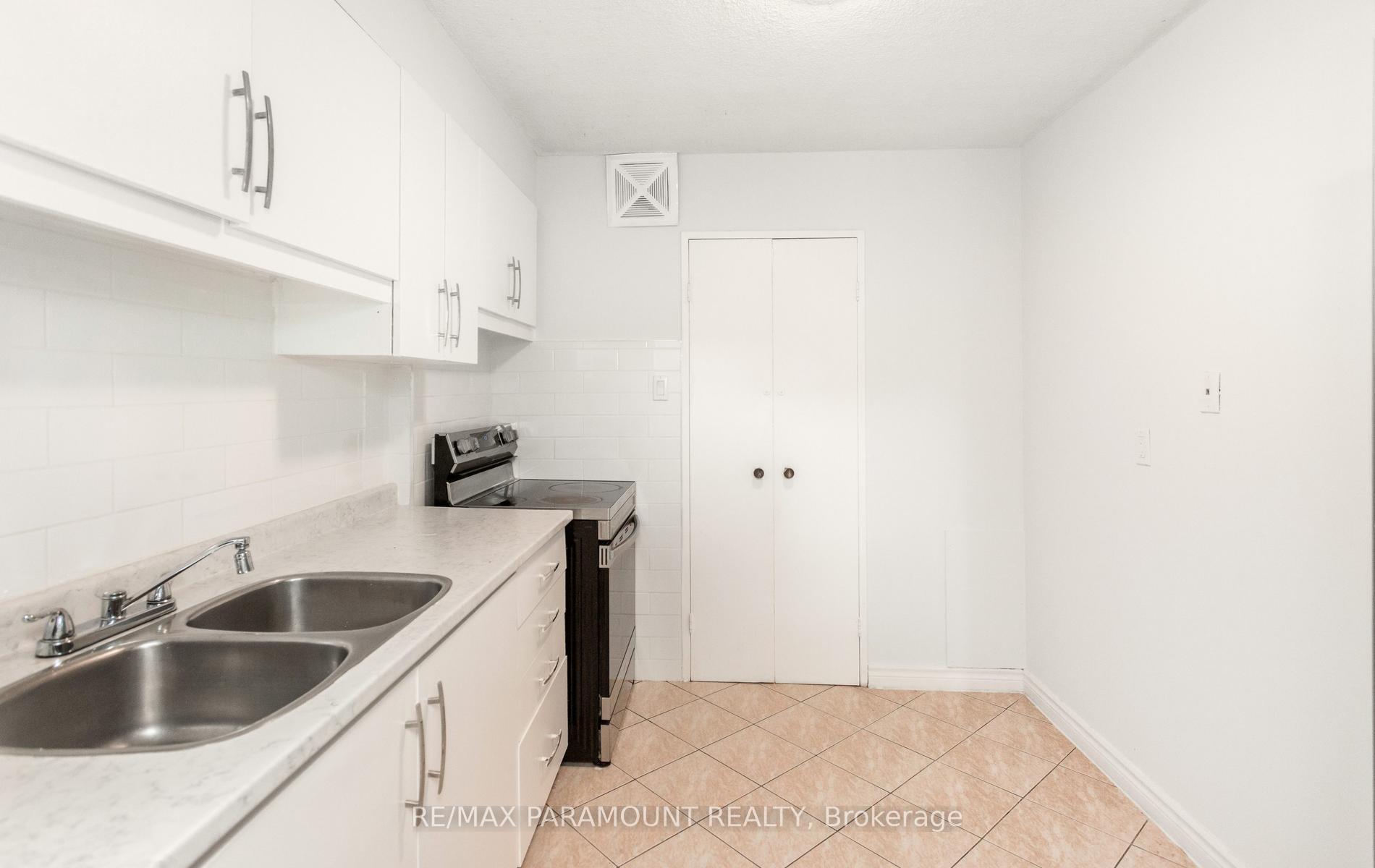 Photo 19 of Unit 303, 1881 Jane Street, North York, Rustic — HOMEH