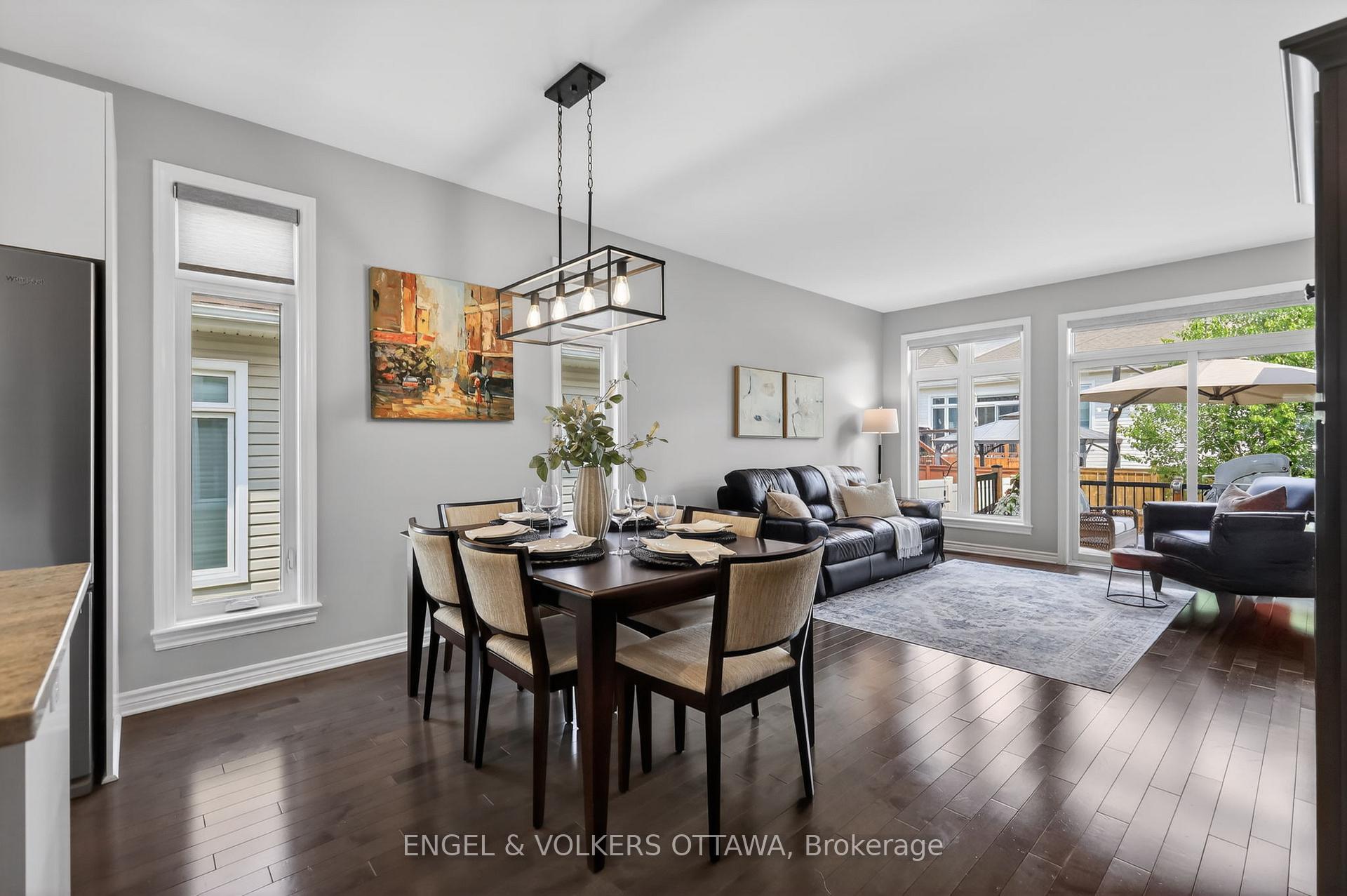 Photo 8 of 871 Tewin Circle, Ottawa, Camelot — HOMEH