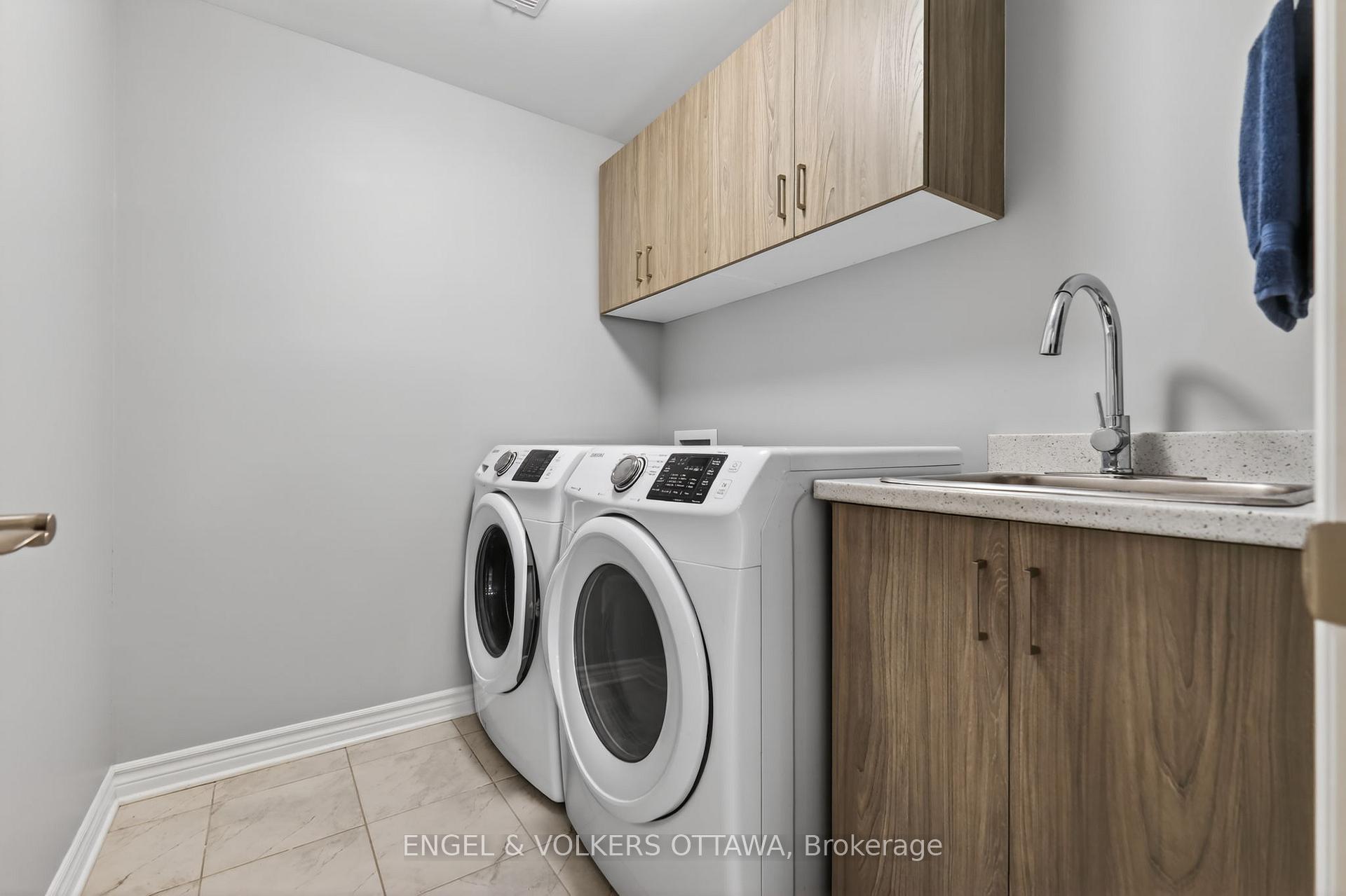 Photo 25 of 871 Tewin Circle, Ottawa, Camelot — HOMEH