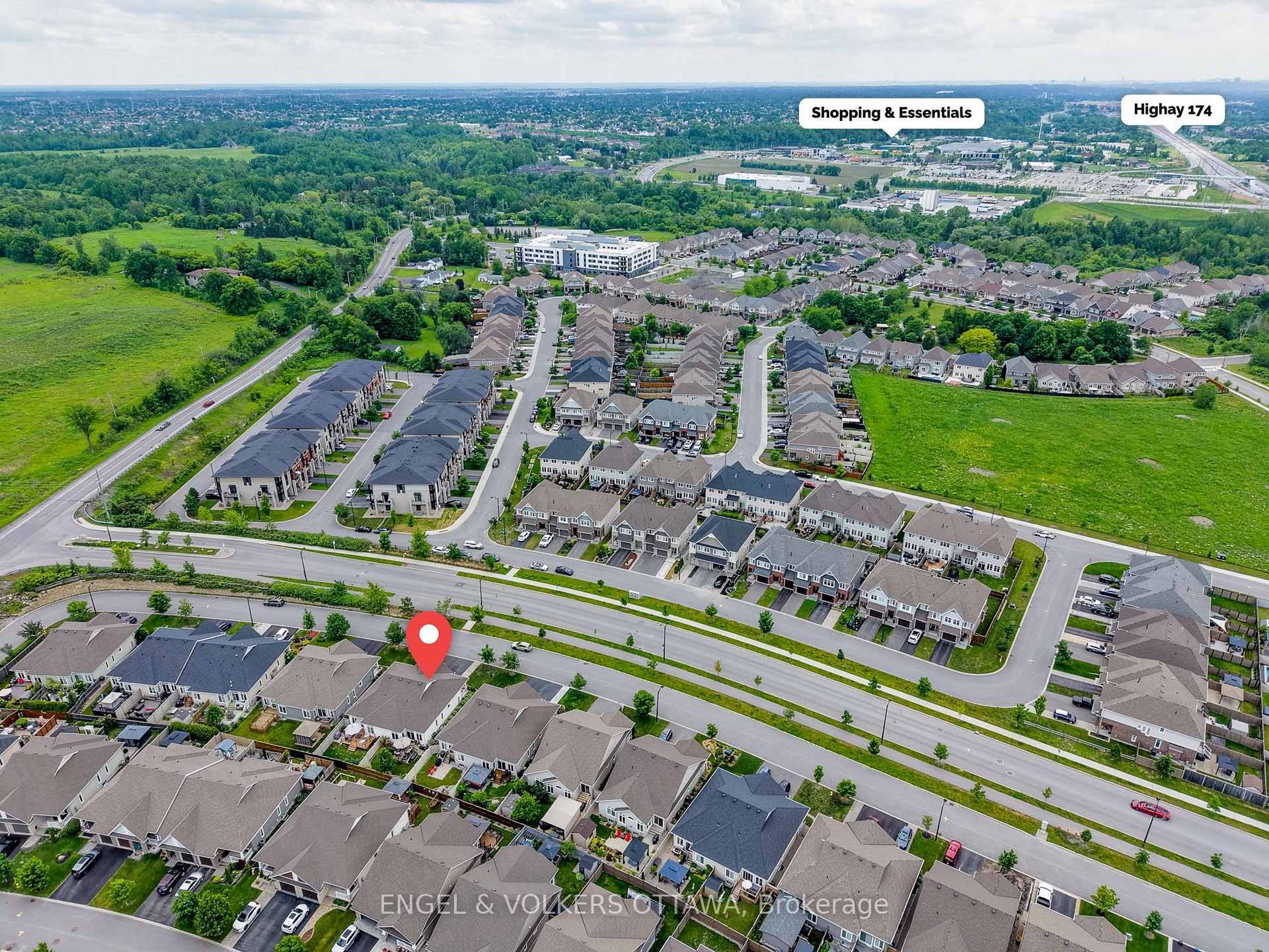 Photo 33 of 871 Tewin Circle, Ottawa, Camelot — HOMEH