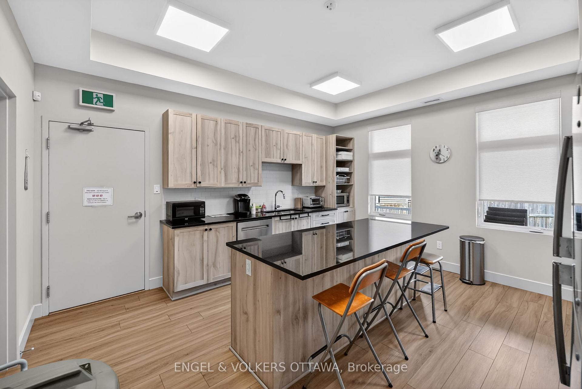 Photo 38 of 871 Tewin Circle, Ottawa, Camelot — HOMEH