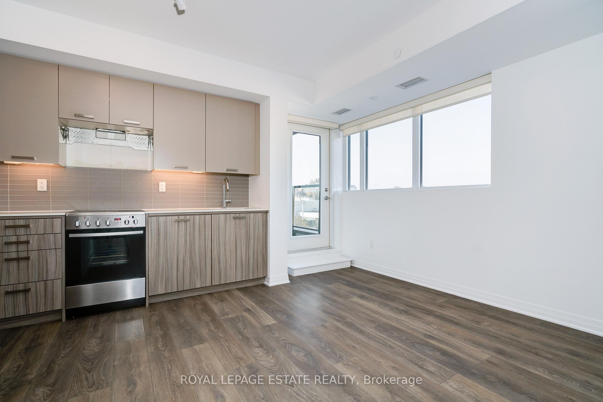 Photo 2 of Unit 304, 2301 Danforth Avenue, Toronto, East End-Danforth — HOMEH