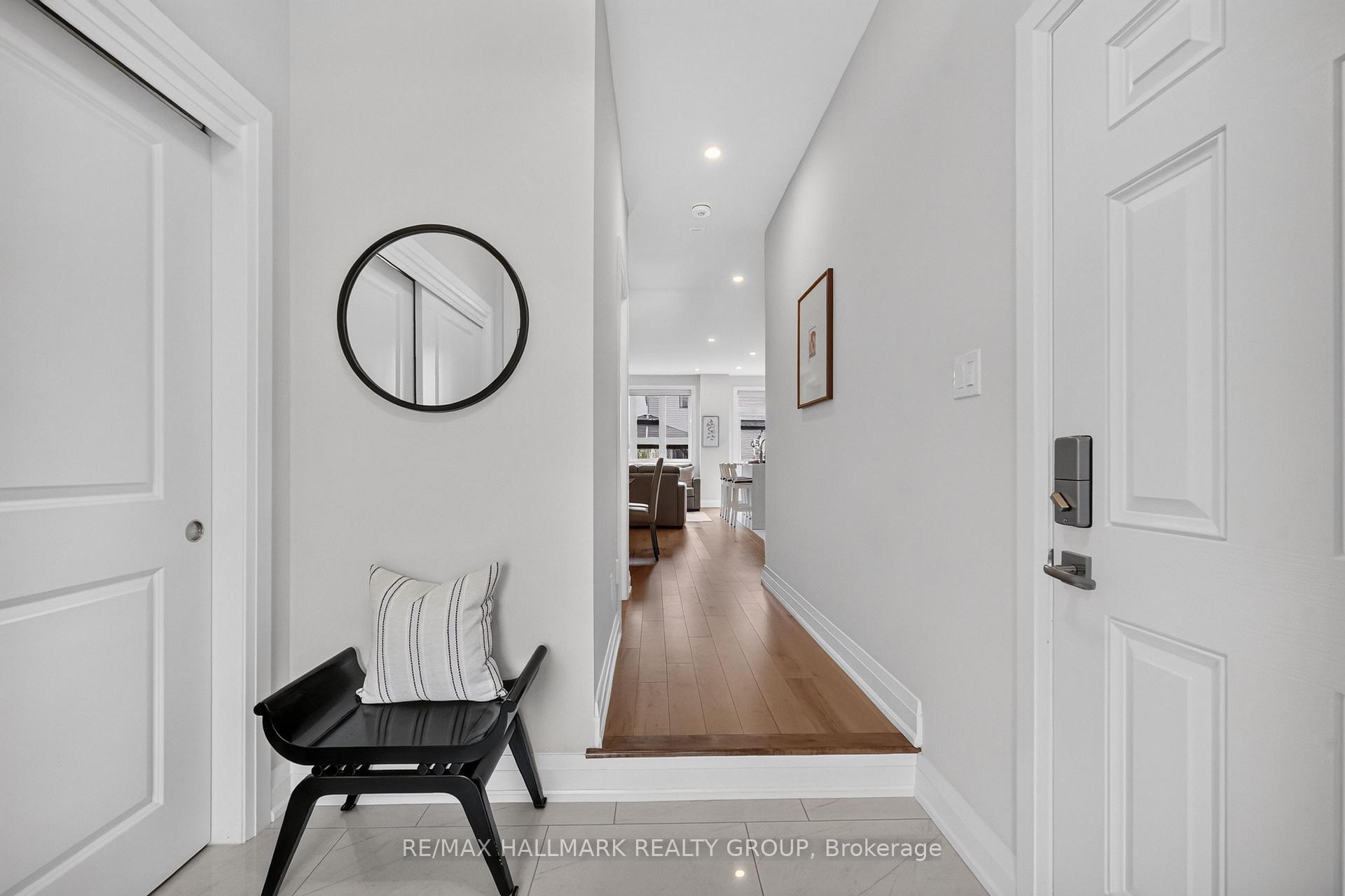 Photo 2 of 102 Aquarium Avenue, Ottawa, Avalon West — HOMEH