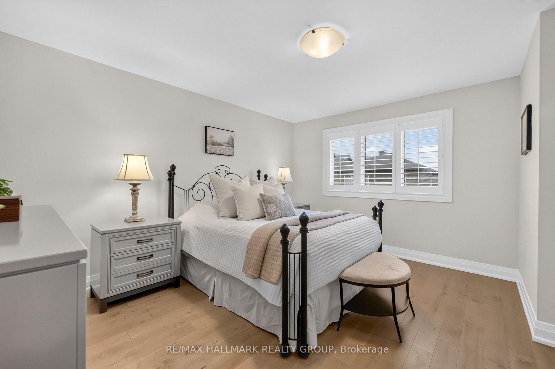 Photo 14 of 102 Aquarium Avenue, Ottawa, Avalon West — HOMEH