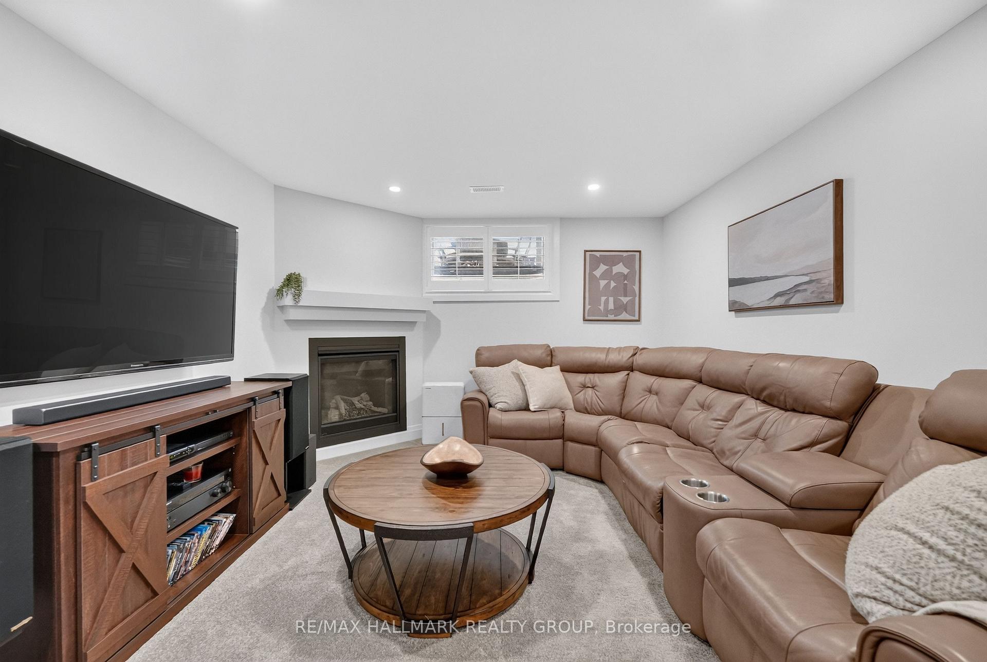 Photo 25 of 102 Aquarium Avenue, Ottawa, Avalon West — HOMEH