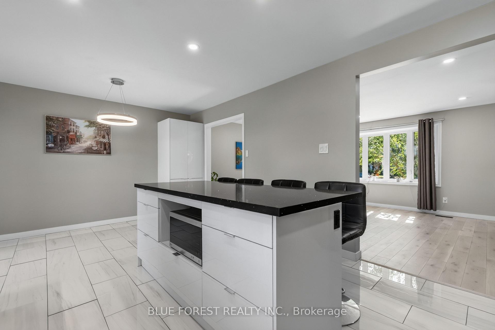 Photo 12 of 32 Meadowview Road, London, South O — HOMEH