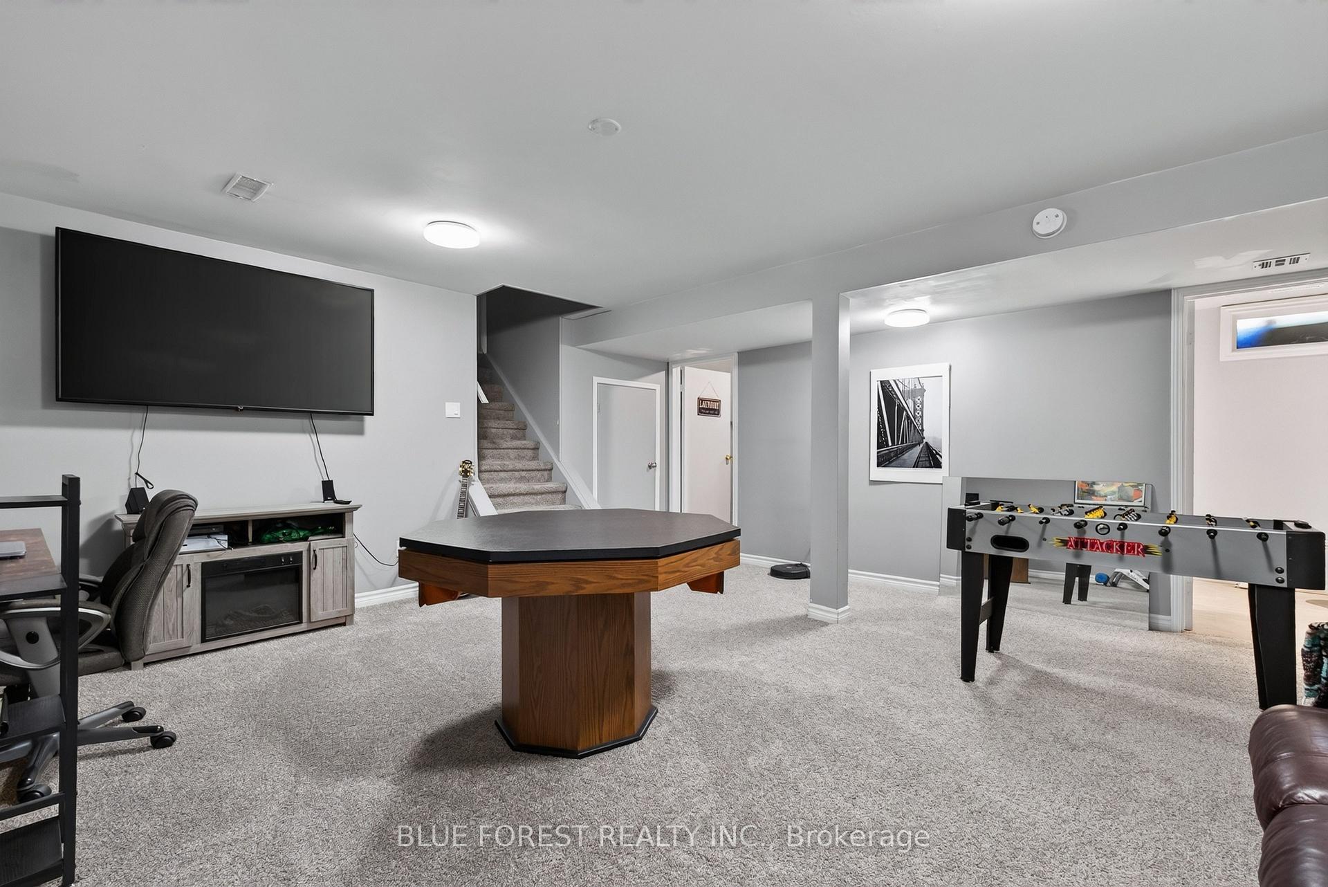 Photo 27 of 32 Meadowview Road, London, South O — HOMEH