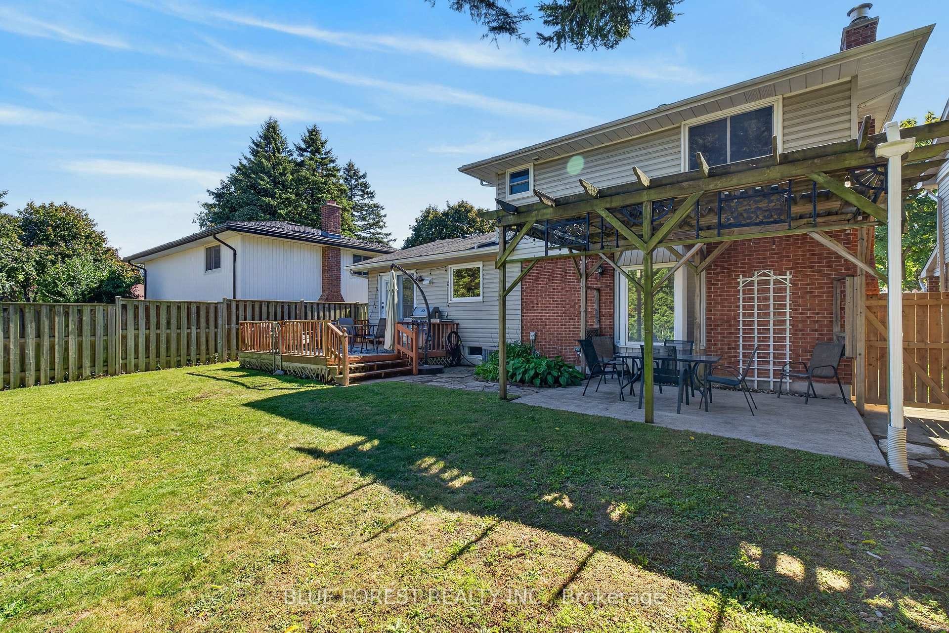 Photo 33 of 32 Meadowview Road, London, South O — HOMEH