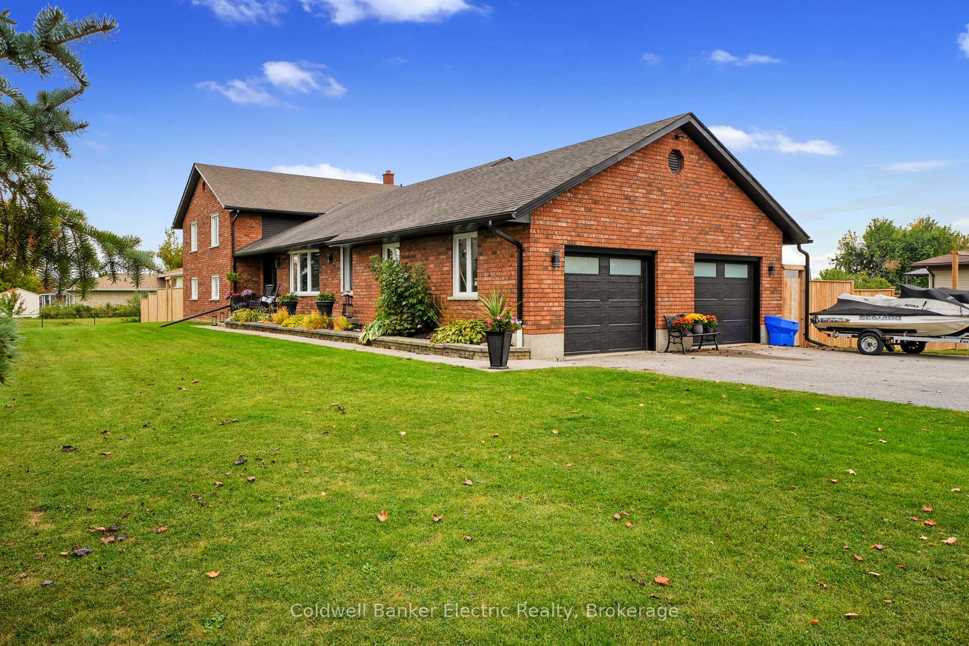Photo of 1305 Holden Road