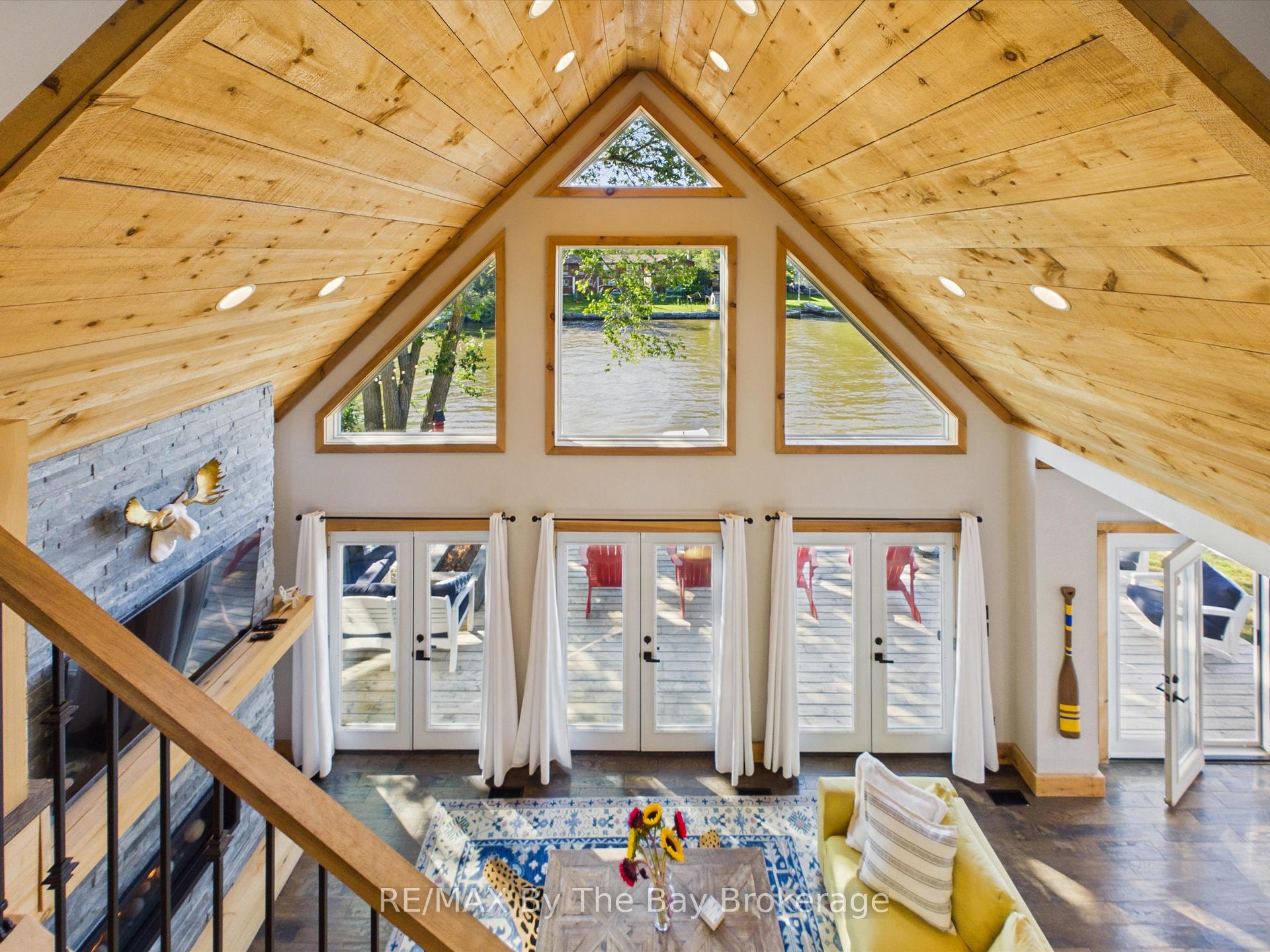 Photo 1 of 2056 River Road W, Wasaga Beach — HOMEH