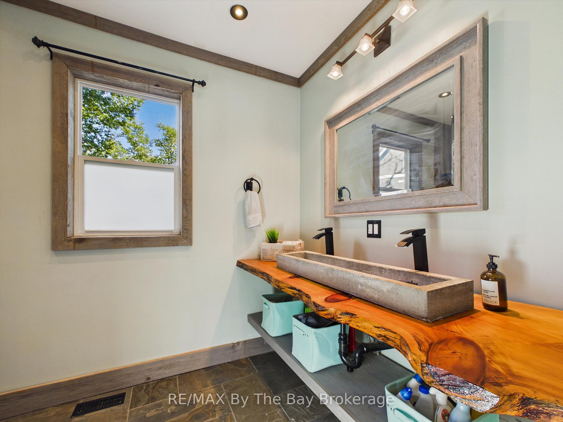 Photo 22 of 2056 River Road W, Wasaga Beach — HOMEH