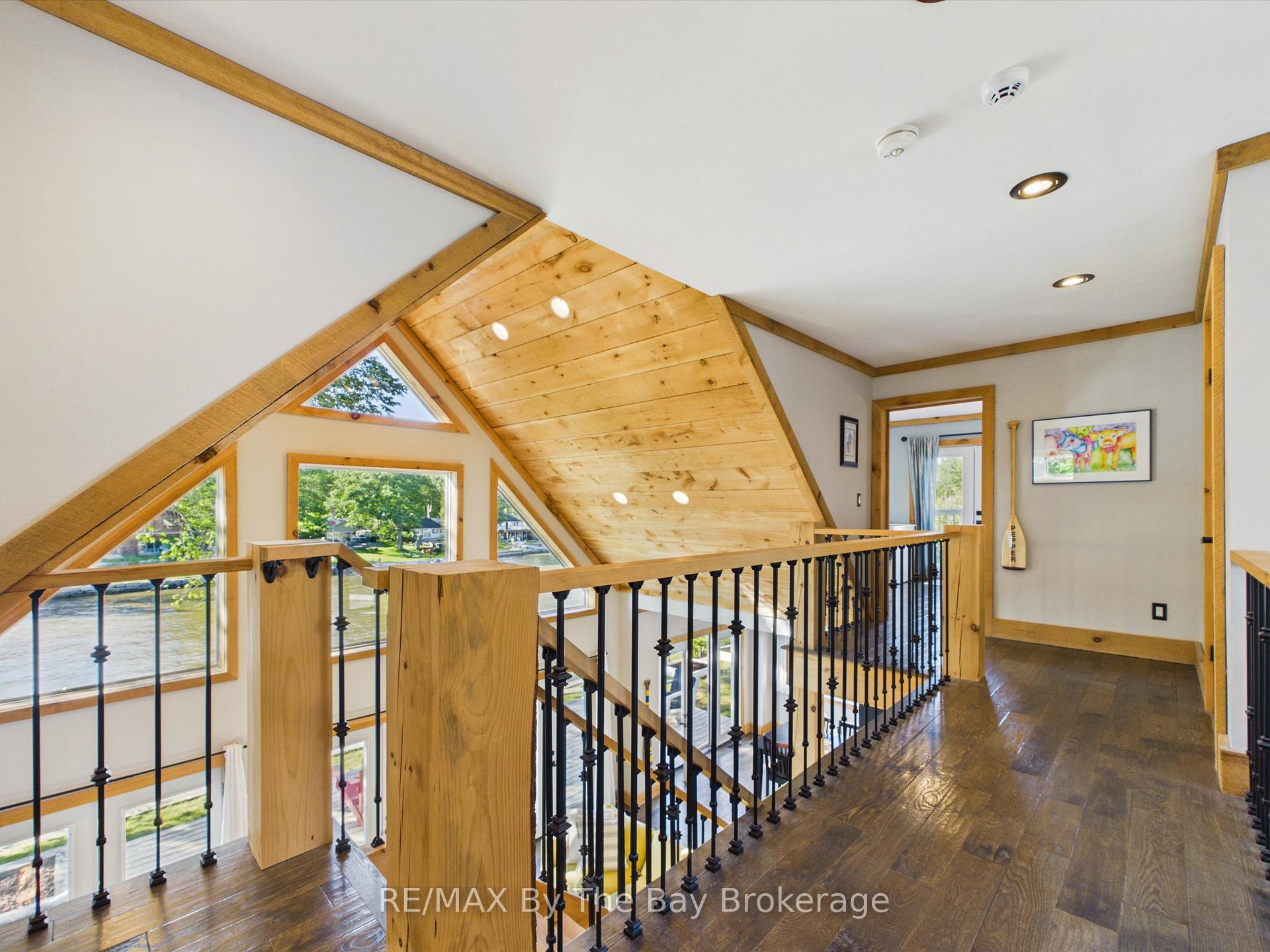 Photo 25 of 2056 River Road W, Wasaga Beach — HOMEH