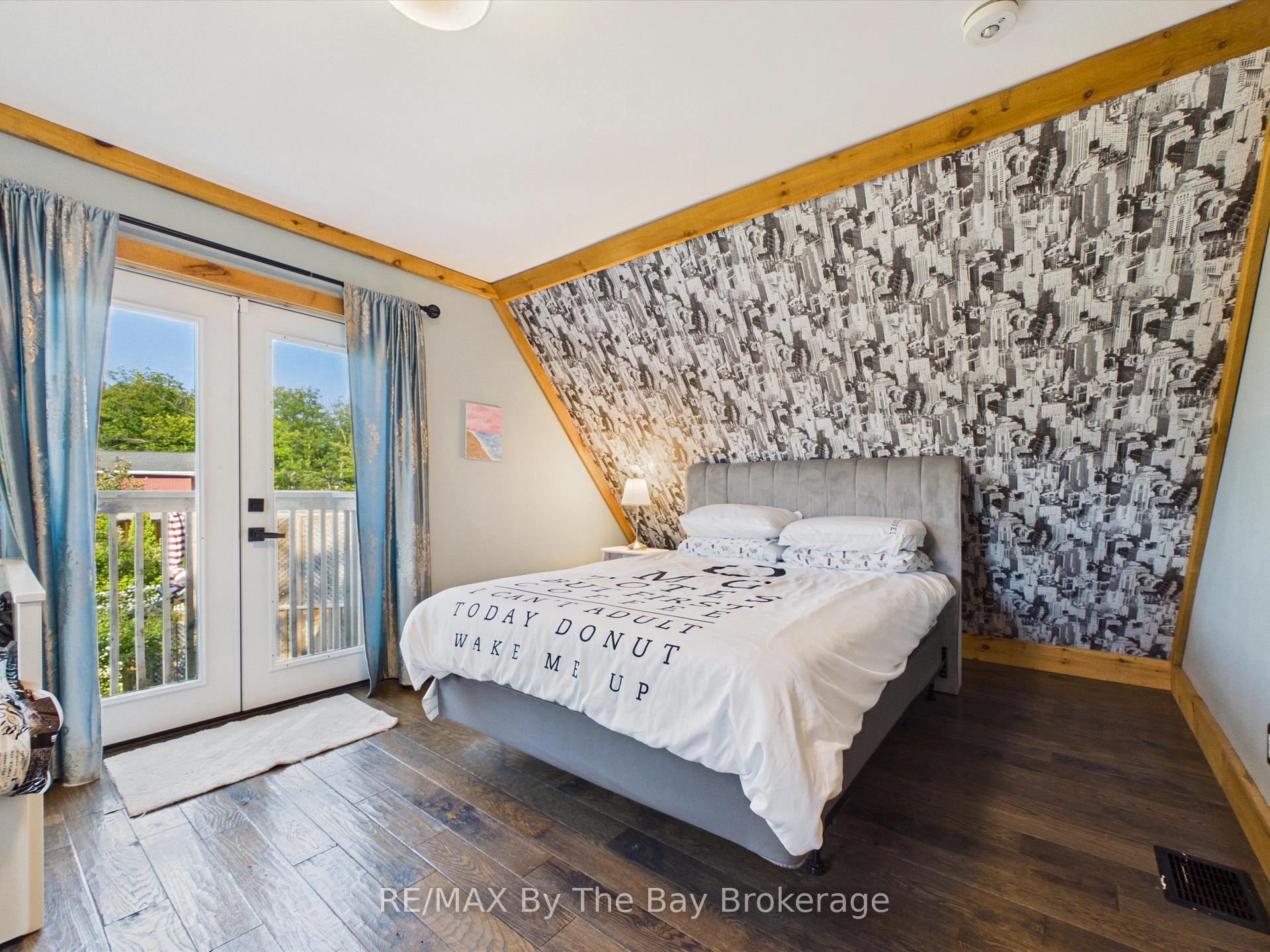 Photo 26 of 2056 River Road W, Wasaga Beach — HOMEH