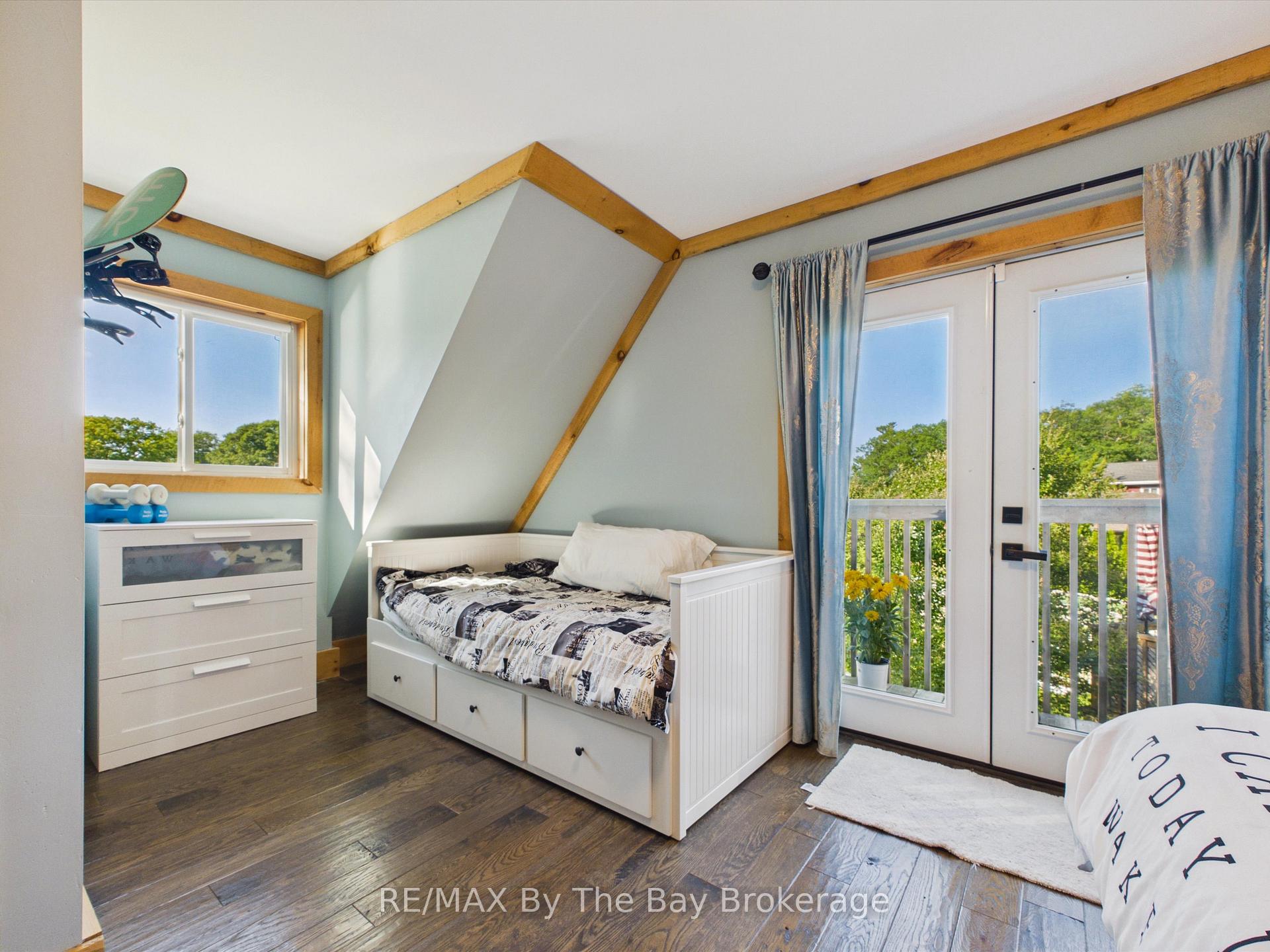 Photo 27 of 2056 River Road W, Wasaga Beach — HOMEH