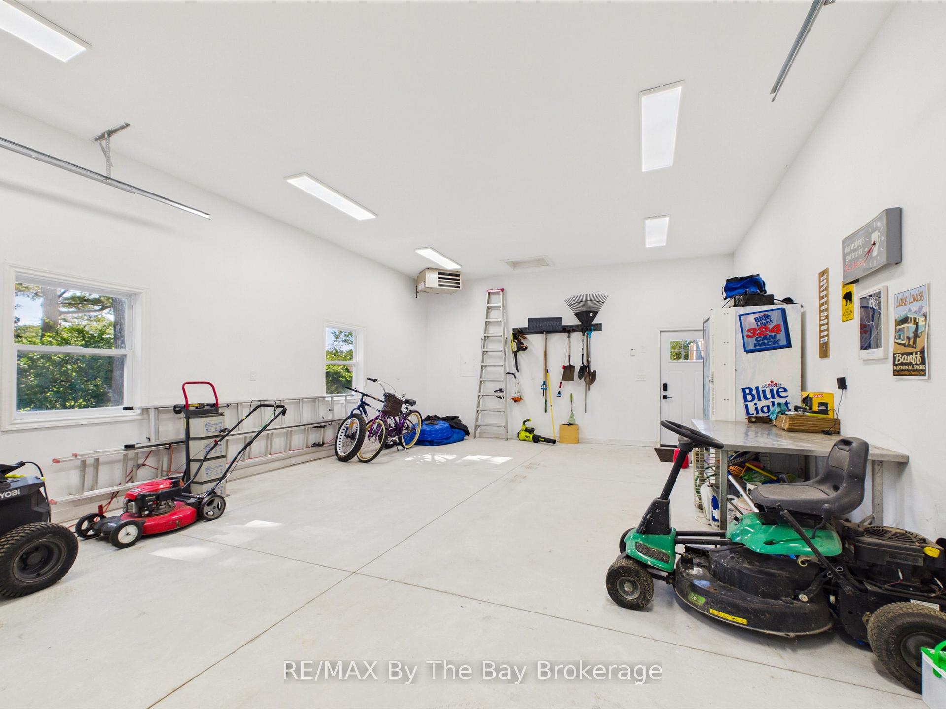 Photo 36 of 2056 River Road W, Wasaga Beach — HOMEH