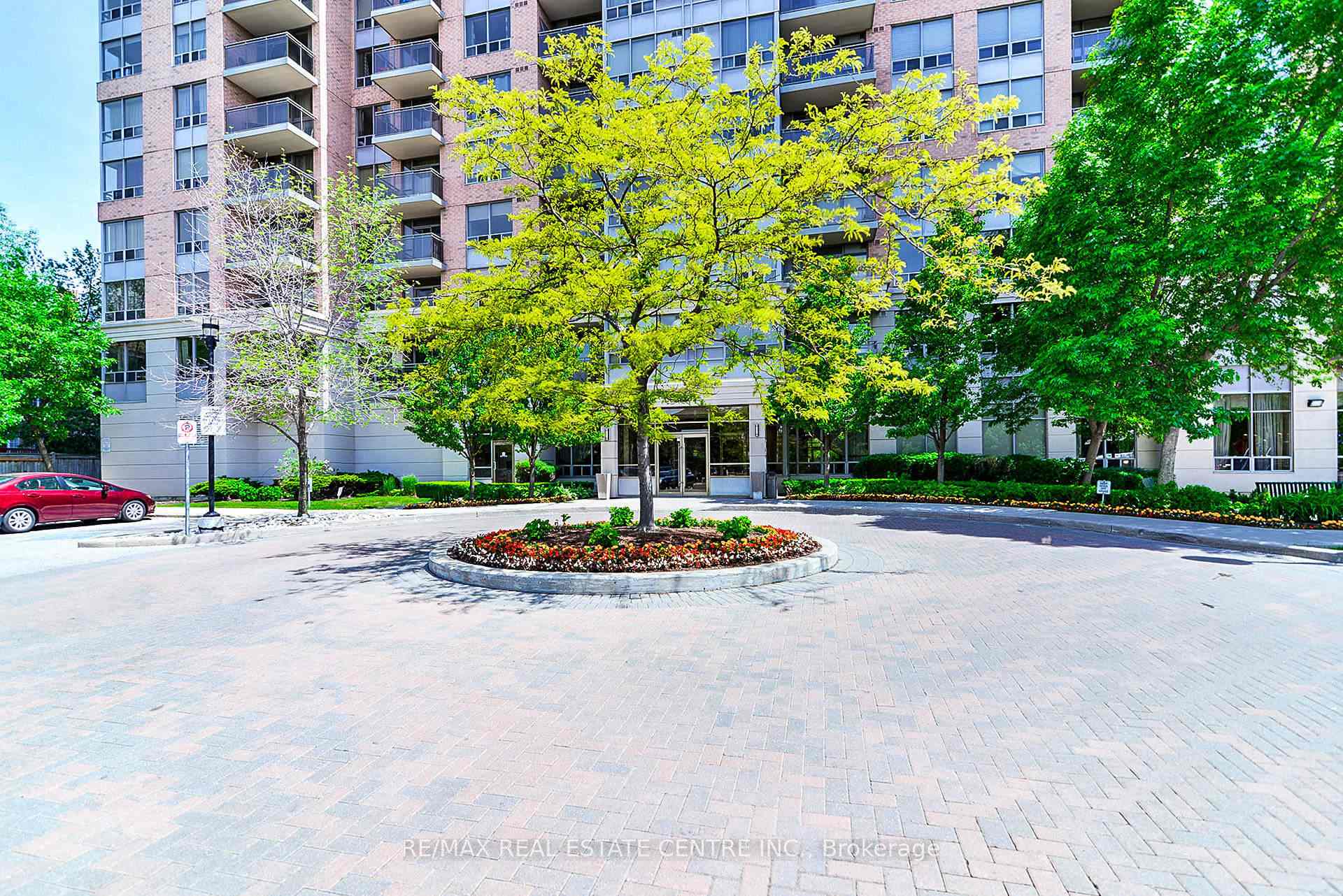 Photo 2 of Unit 1013, 55 Strathaven Drive, Mississauga, Hurontario — HOMEH