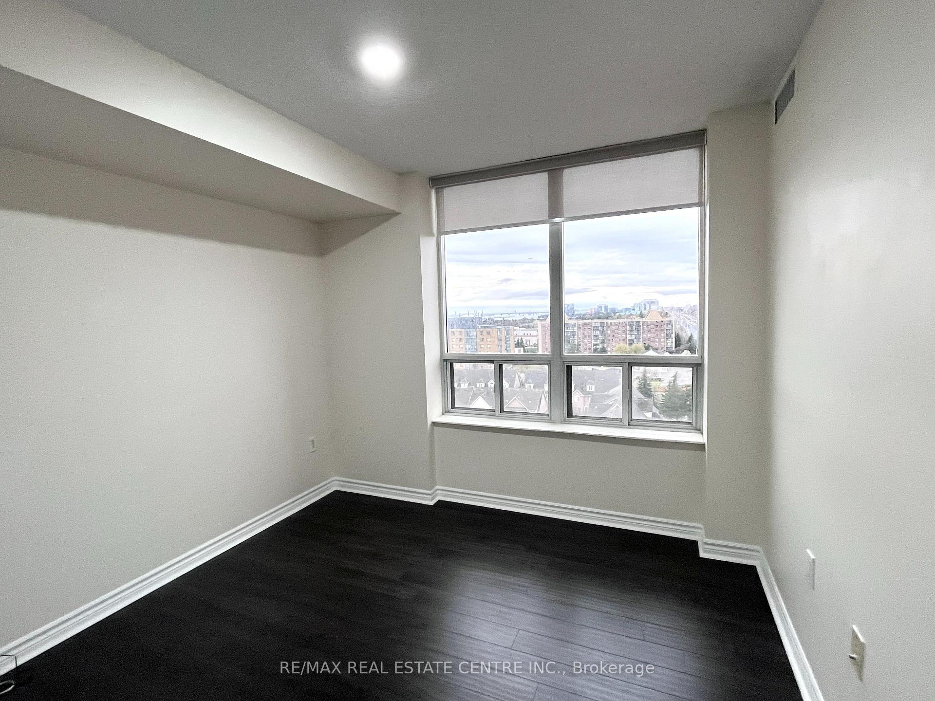 Photo 17 of Unit 1013, 55 Strathaven Drive, Mississauga, Hurontario — HOMEH