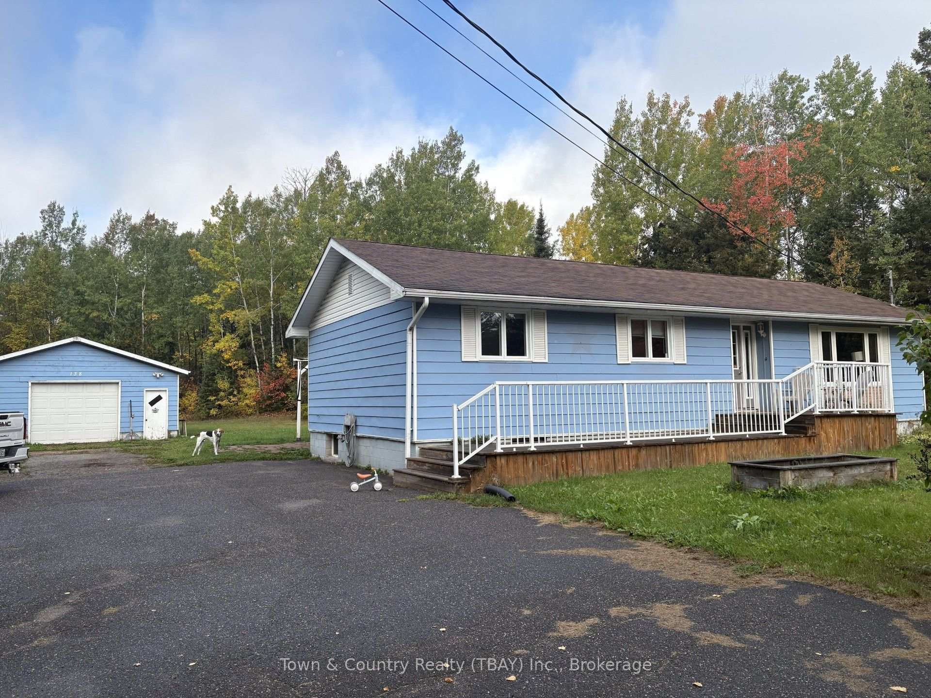 Photo 1 of 138 Road 5 S, Thunder Bay, East End — HOMEH