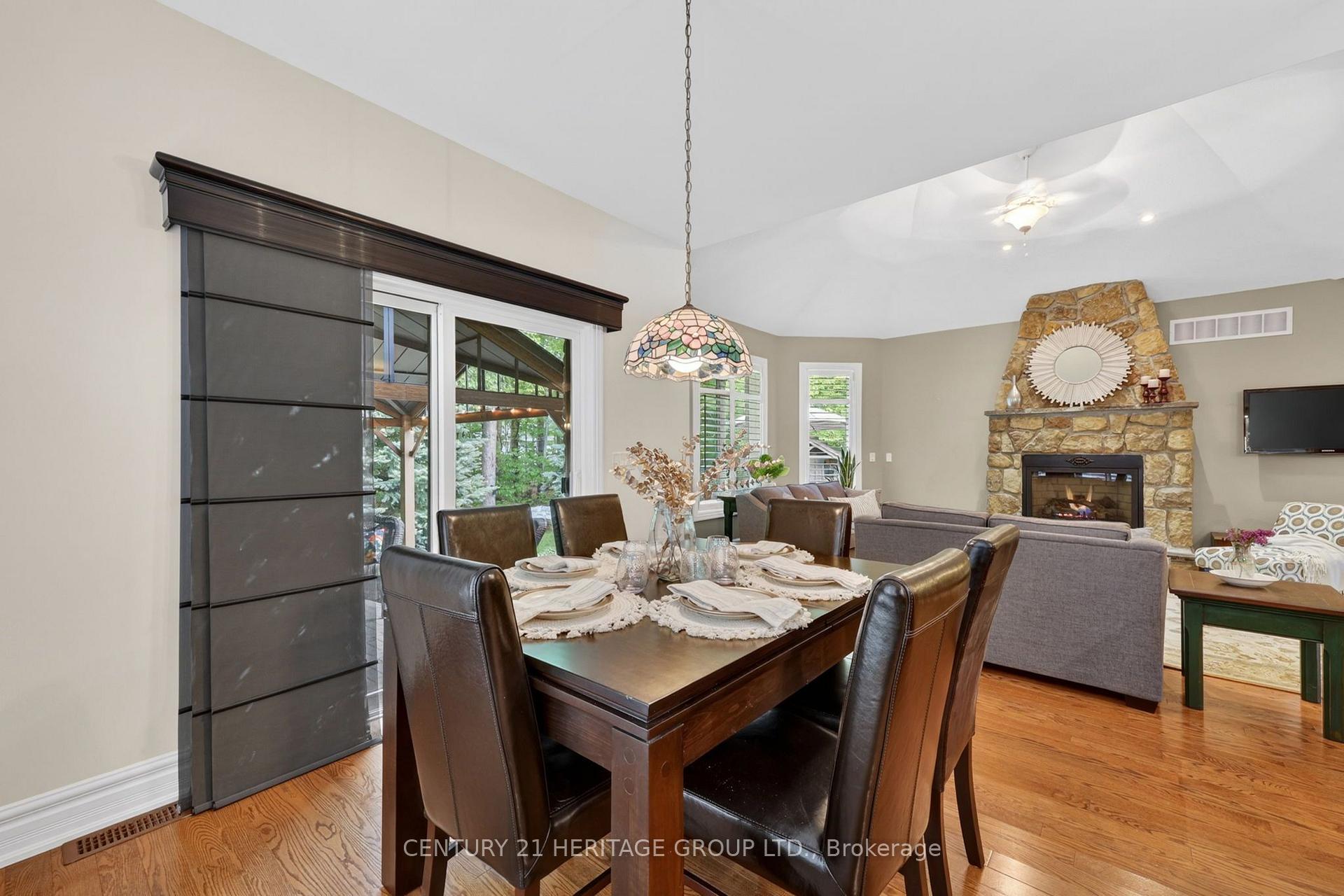 Photo 13 of 22 Lloyd Cook Drive E, Springwater, Snow Valley — HOMEH