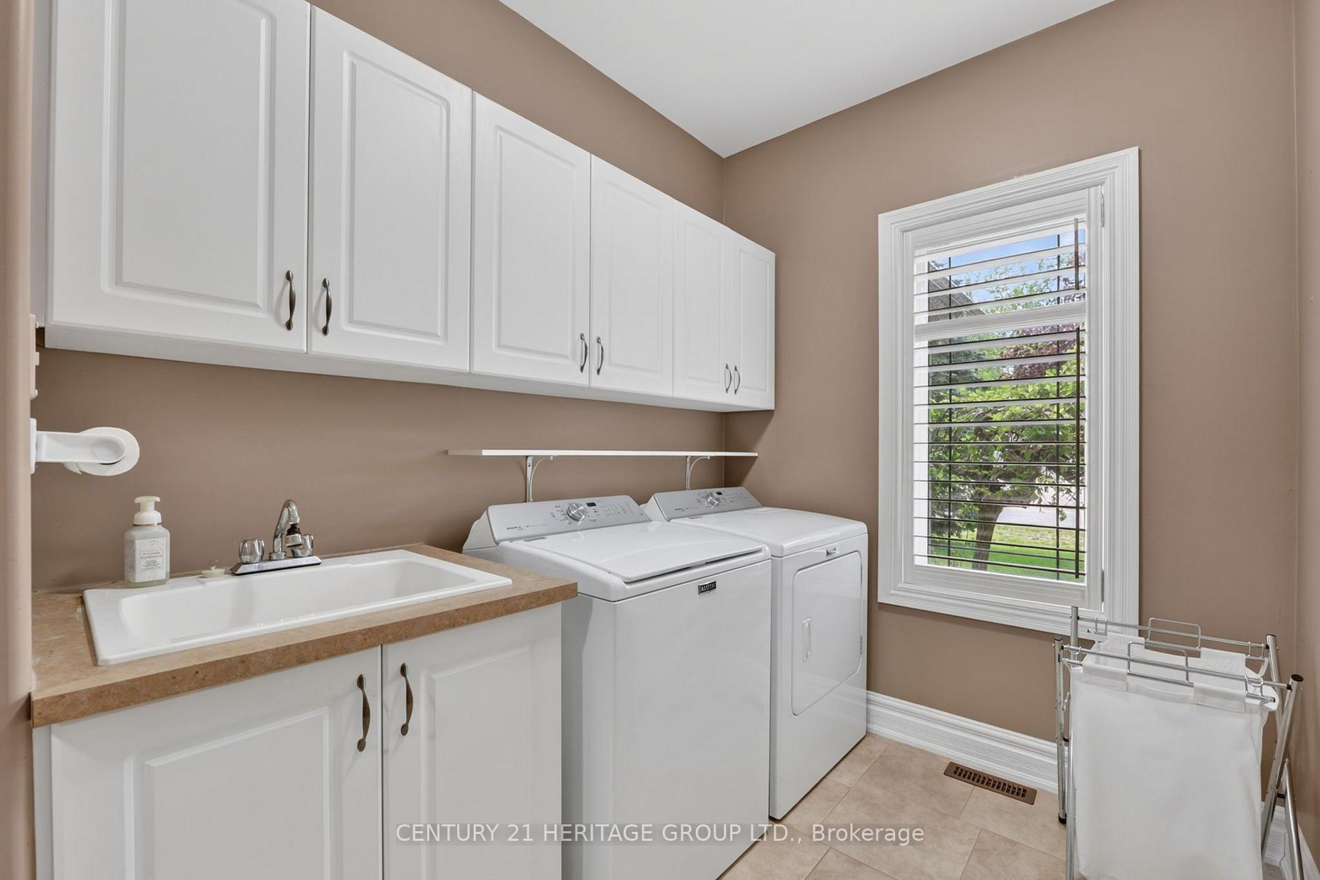 Photo 32 of 22 Lloyd Cook Drive E, Springwater, Snow Valley — HOMEH