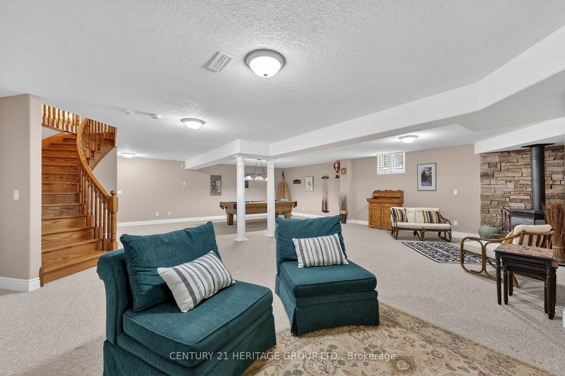 Photo 35 of 22 Lloyd Cook Drive E, Springwater, Snow Valley — HOMEH