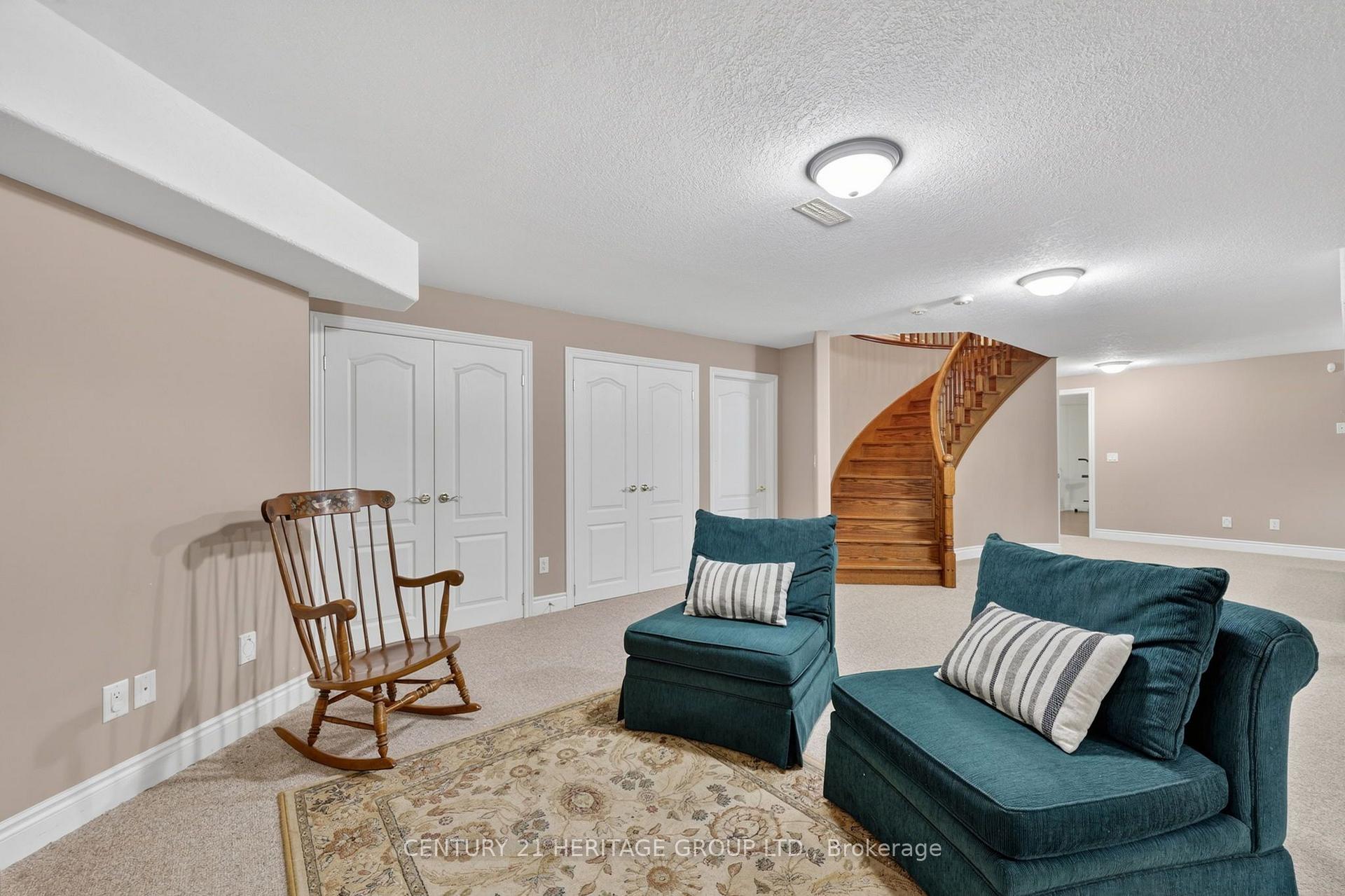 Photo 36 of 22 Lloyd Cook Drive E, Springwater, Snow Valley — HOMEH
