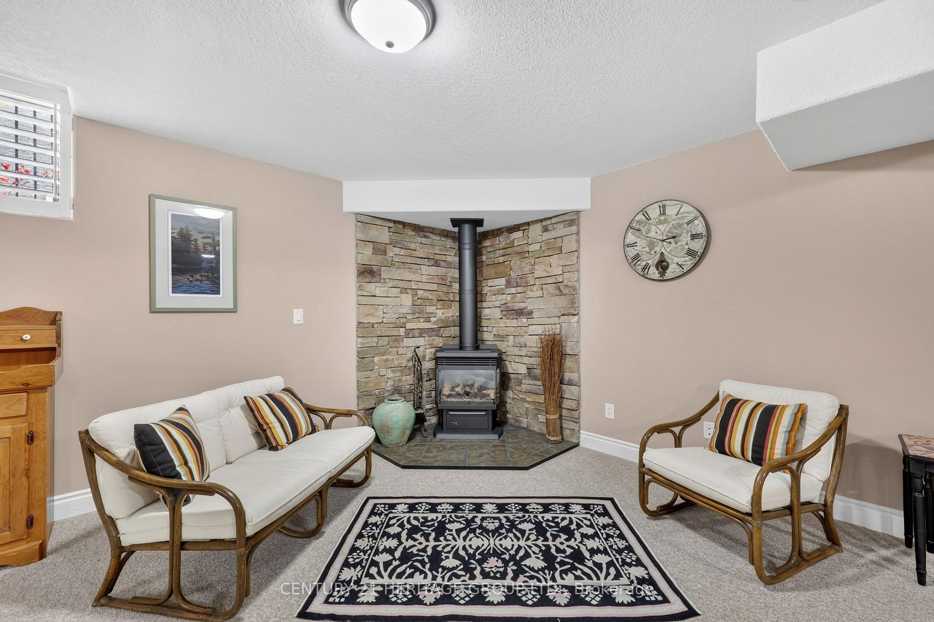 Photo 37 of 22 Lloyd Cook Drive E, Springwater, Snow Valley — HOMEH