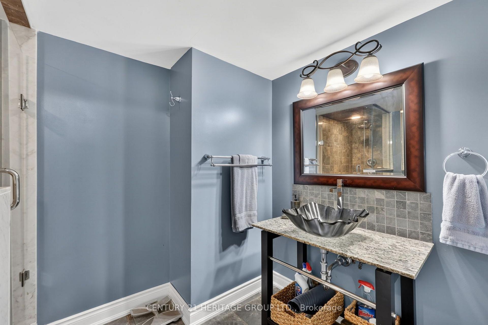 Photo 41 of 22 Lloyd Cook Drive E, Springwater, Snow Valley — HOMEH