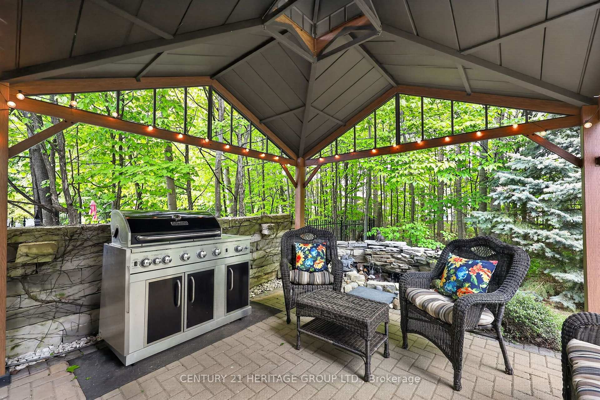 Photo 18 of 22 Lloyd Cook Drive E, Springwater, Snow Valley — HOMEH