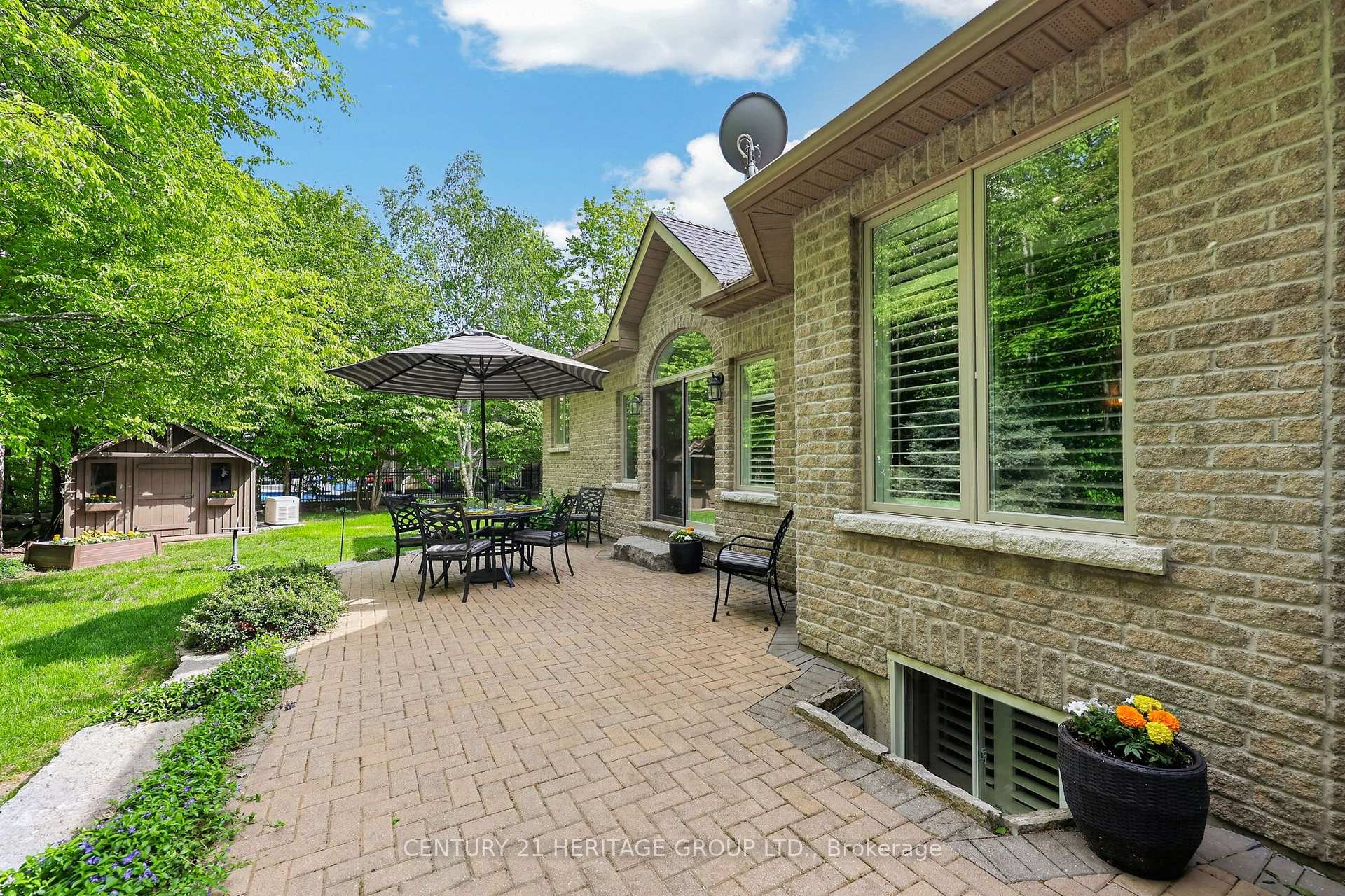 Photo 22 of 22 Lloyd Cook Drive E, Springwater, Snow Valley — HOMEH