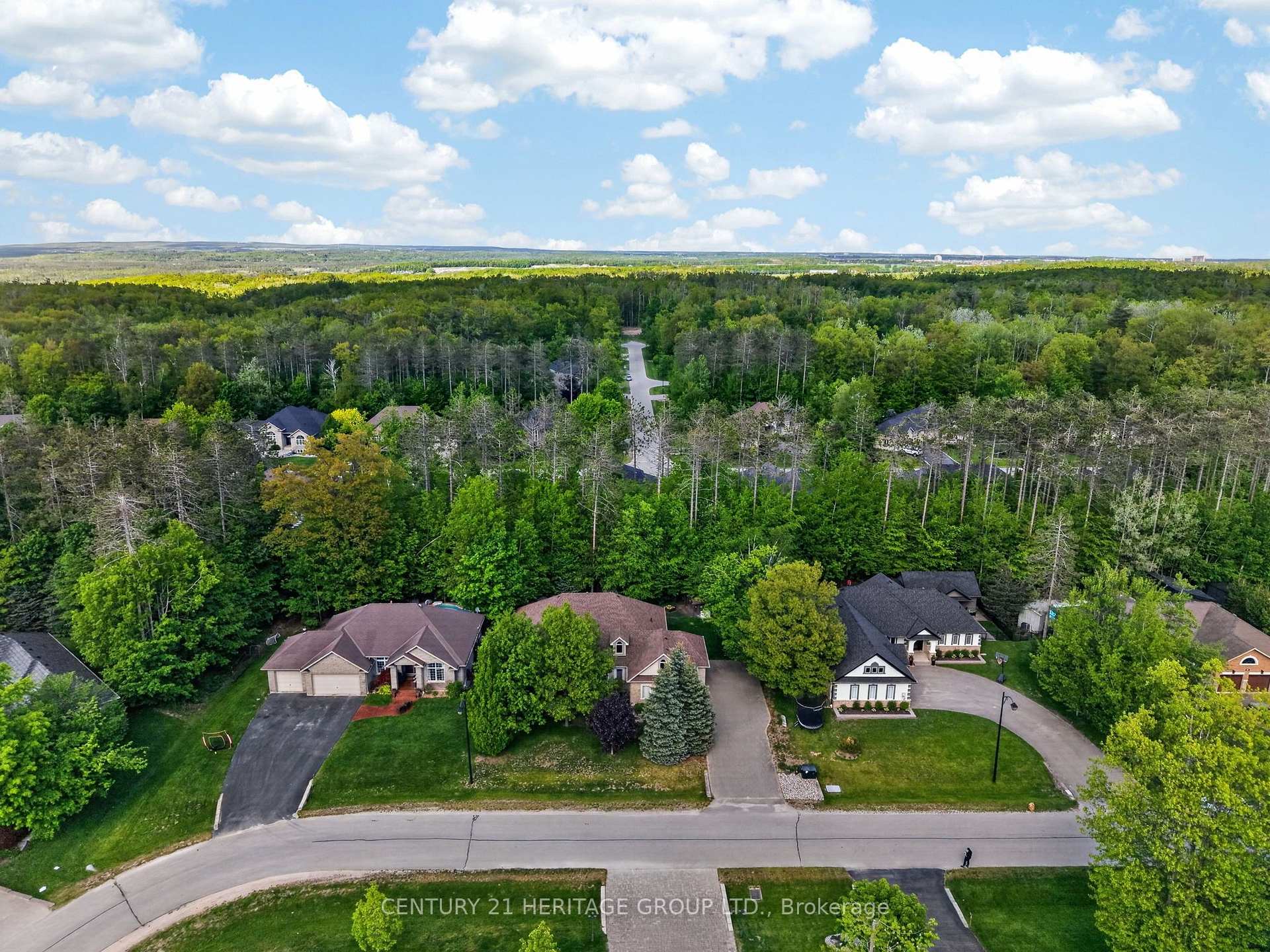 Photo 47 of 22 Lloyd Cook Drive E, Springwater, Snow Valley — HOMEH