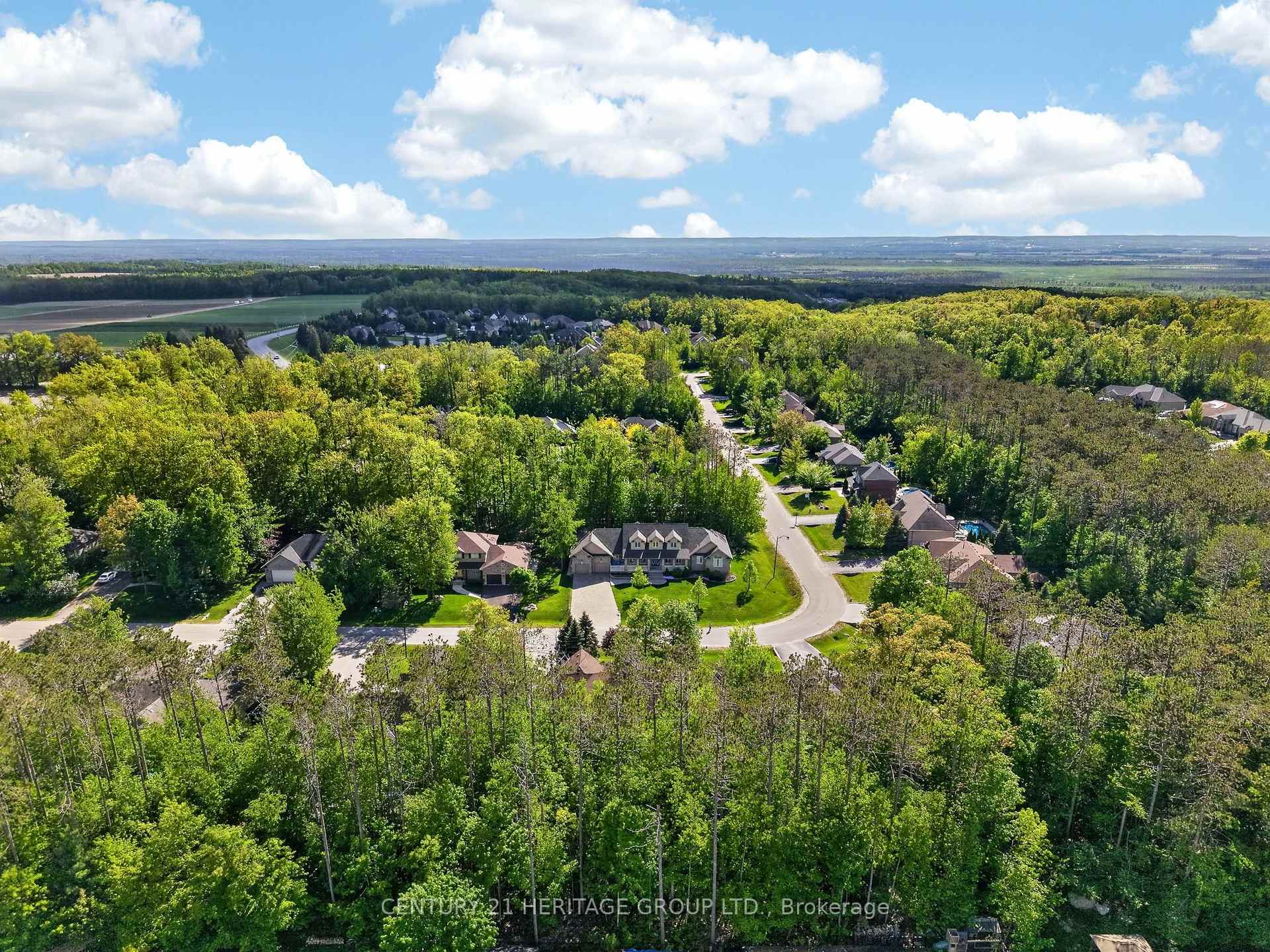 Photo 48 of 22 Lloyd Cook Drive E, Springwater, Snow Valley — HOMEH