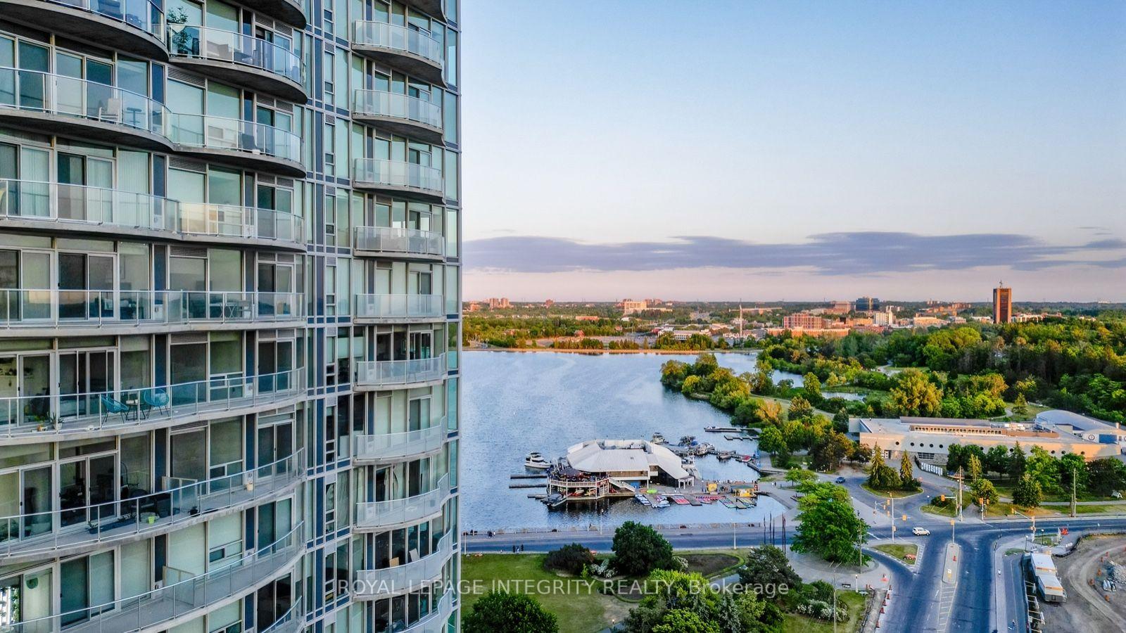 Photo of Unit 703, 805 Carling Avenue