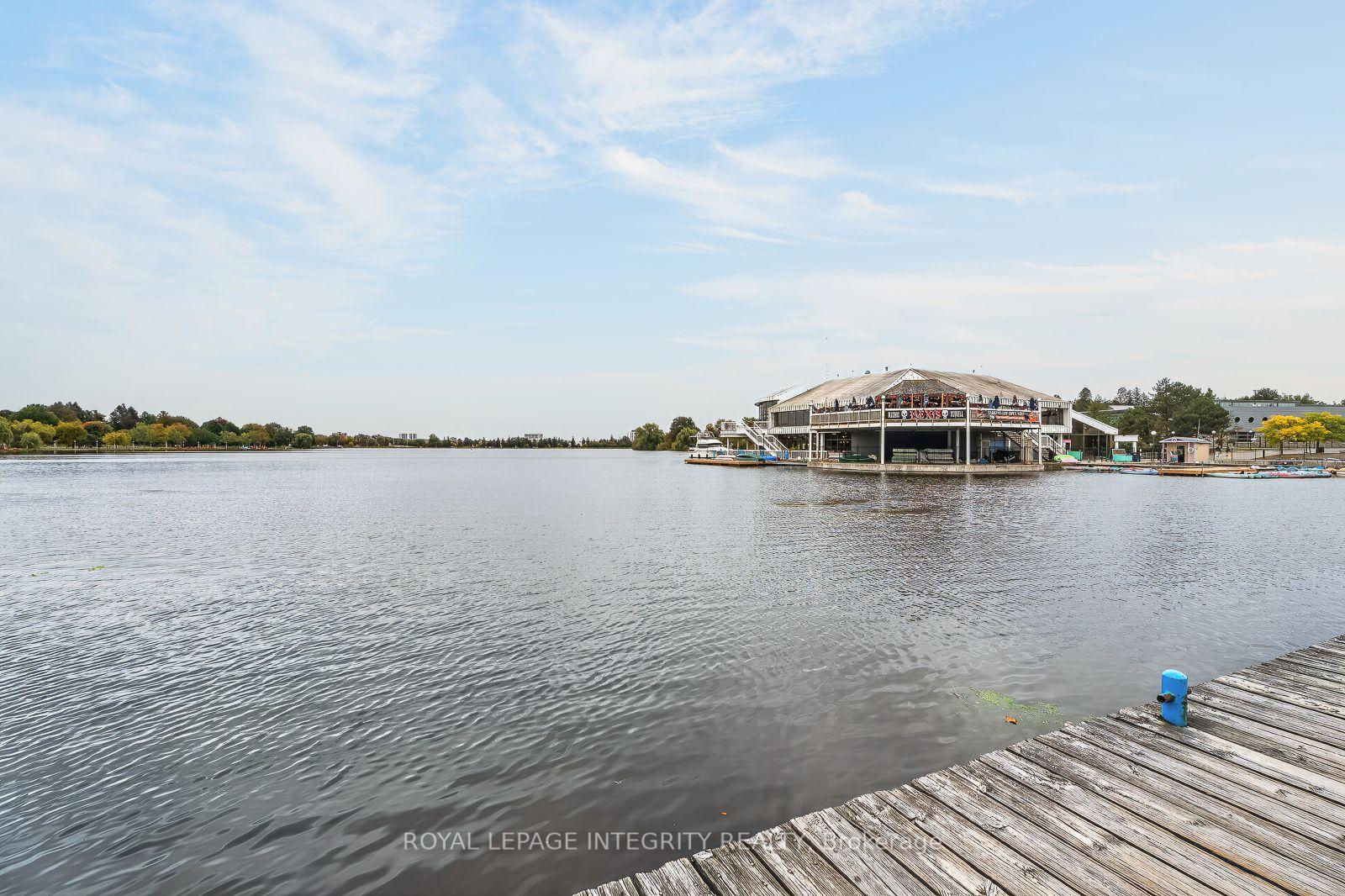 Photo 9 of Unit 703, 805 Carling Avenue, Ottawa, West Centre Town — HOMEH