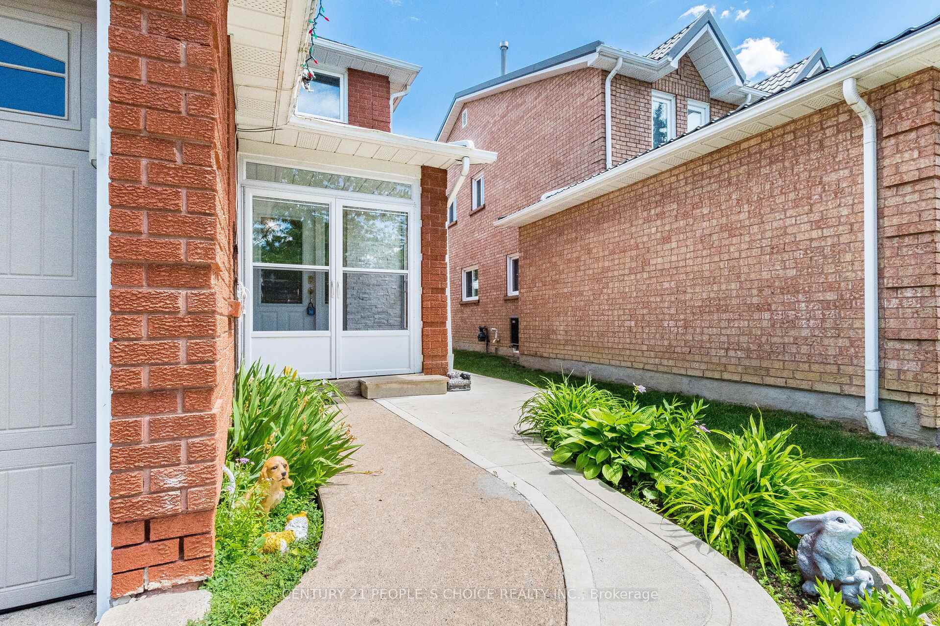 Photo 3 of 4844 Owl Circle, Mississauga, Hurontario — HOMEH