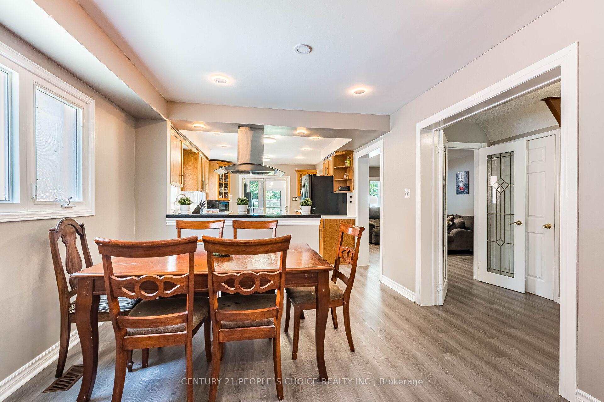 Photo 17 of 4844 Owl Circle, Mississauga, Hurontario — HOMEH